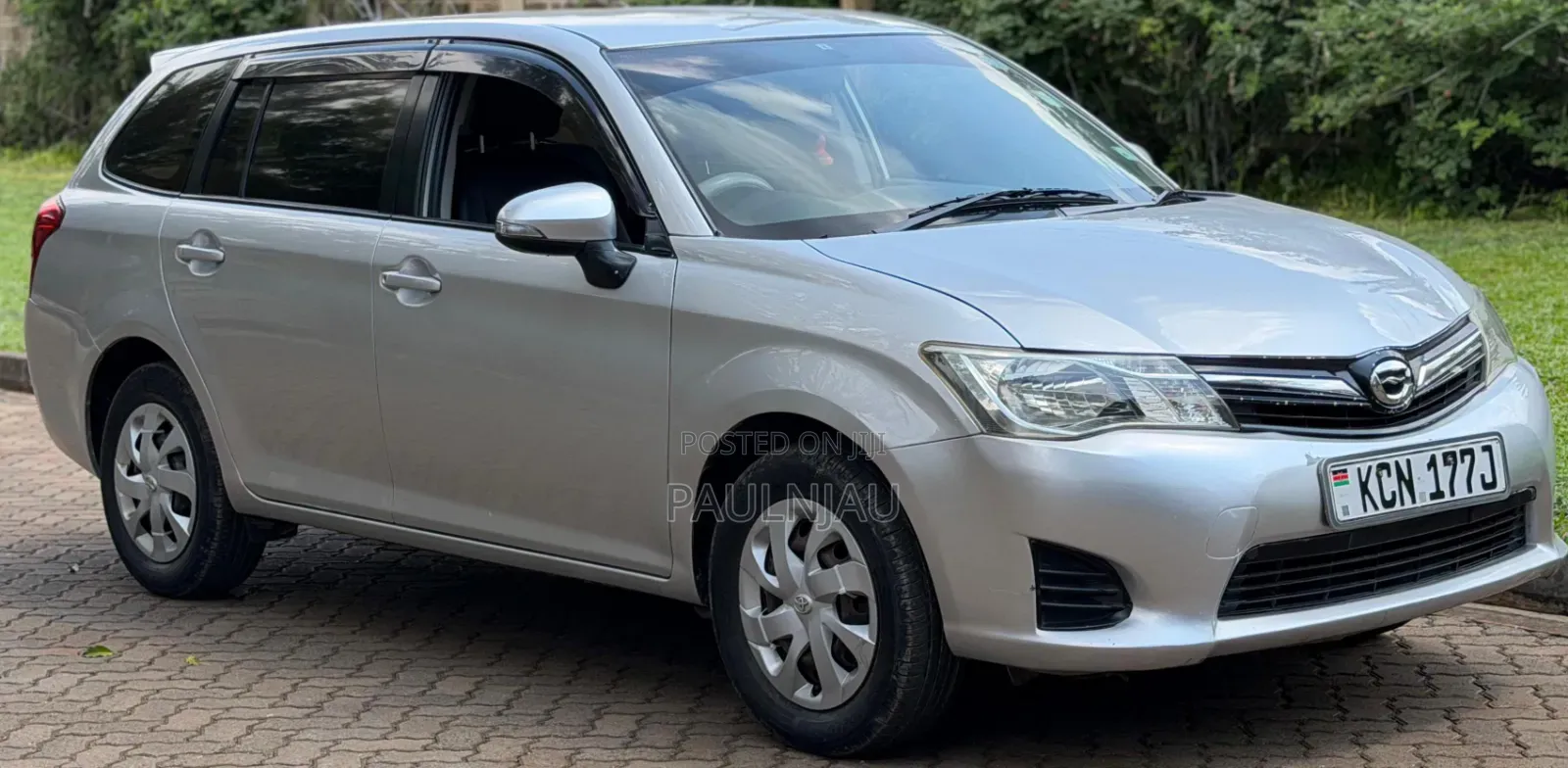 Toyota Corolla Fielder 2013