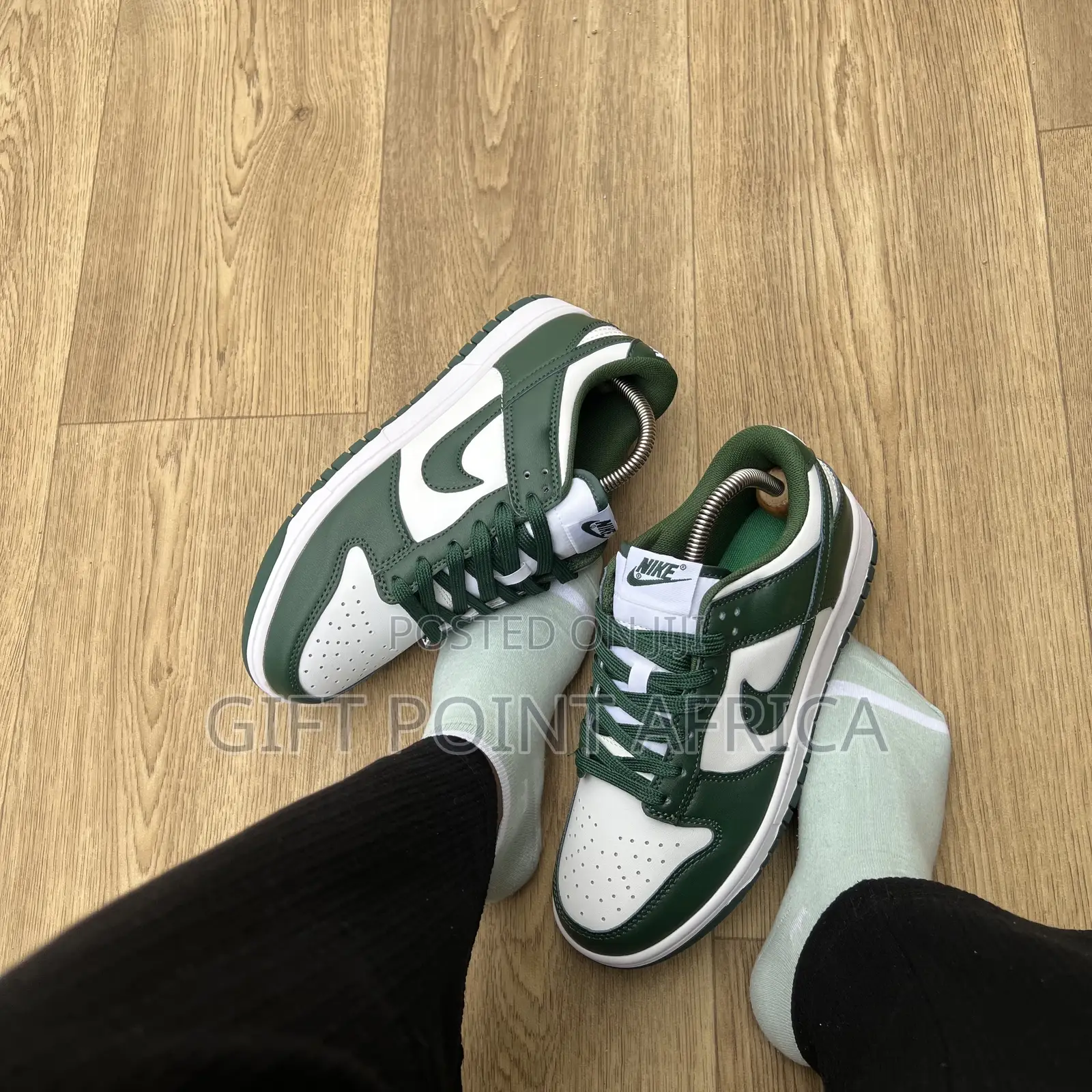 Nike Dunk Low ‘Varsity Green’ Retro Sneakers