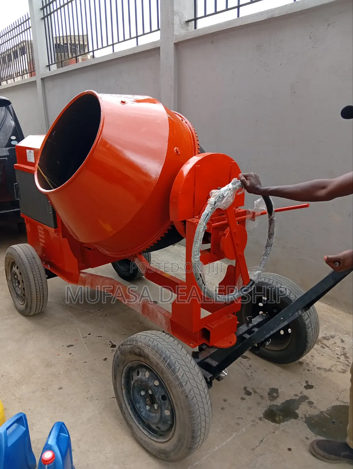 New Construction Concrete Mixer