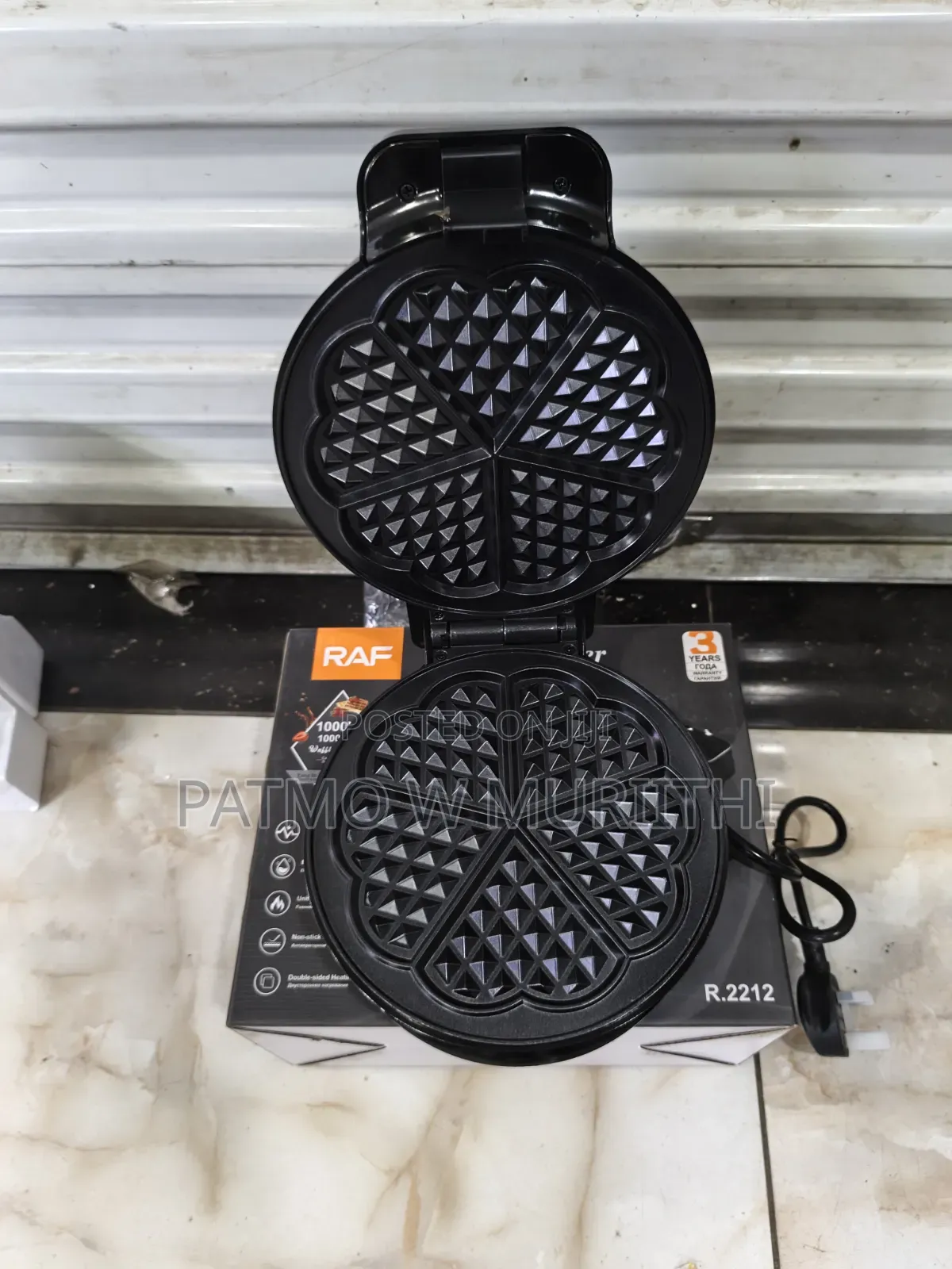 Raf Waffle Maker R.2212