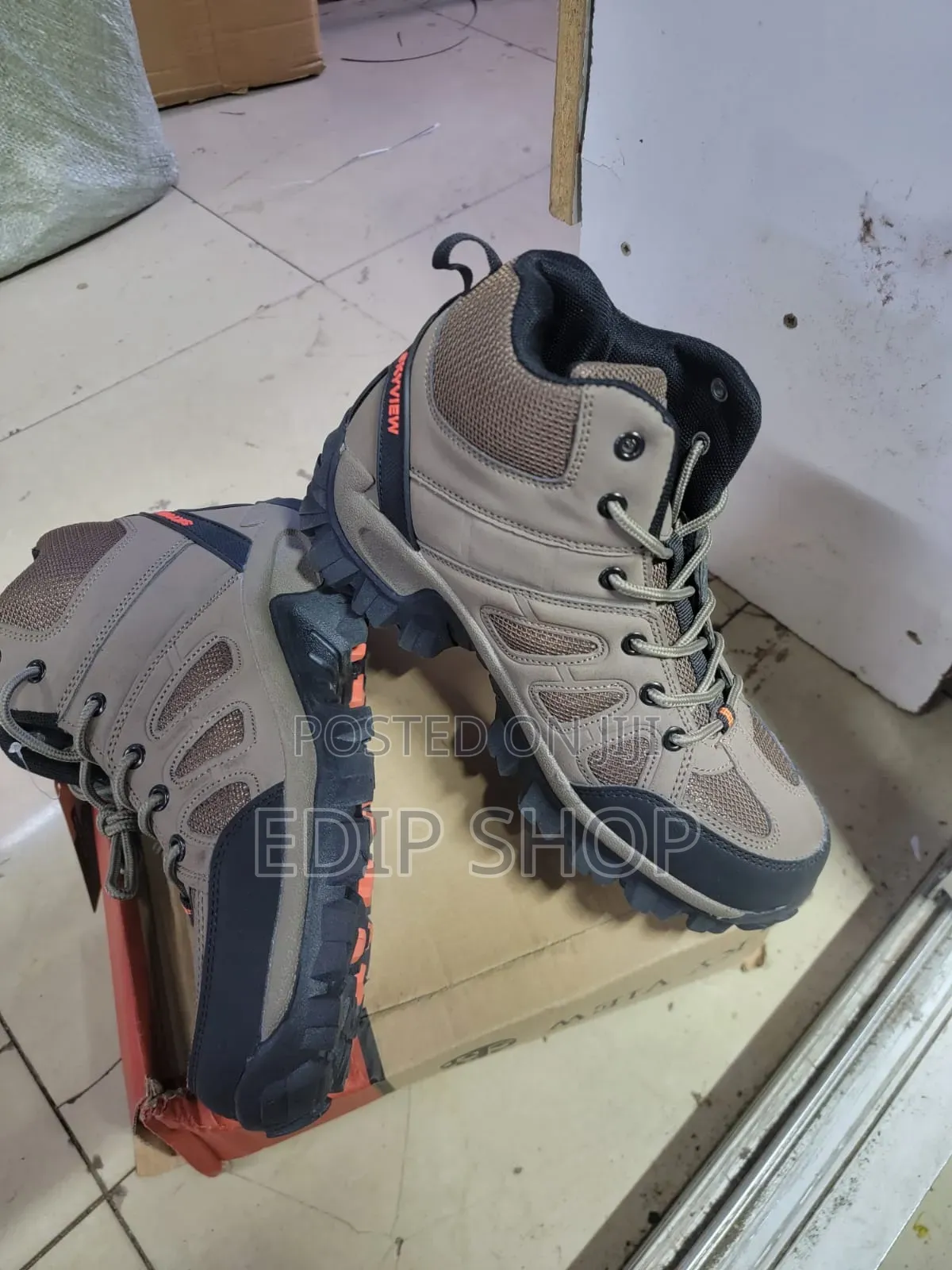 Size 40 - 43 Skyview Hiking Boot