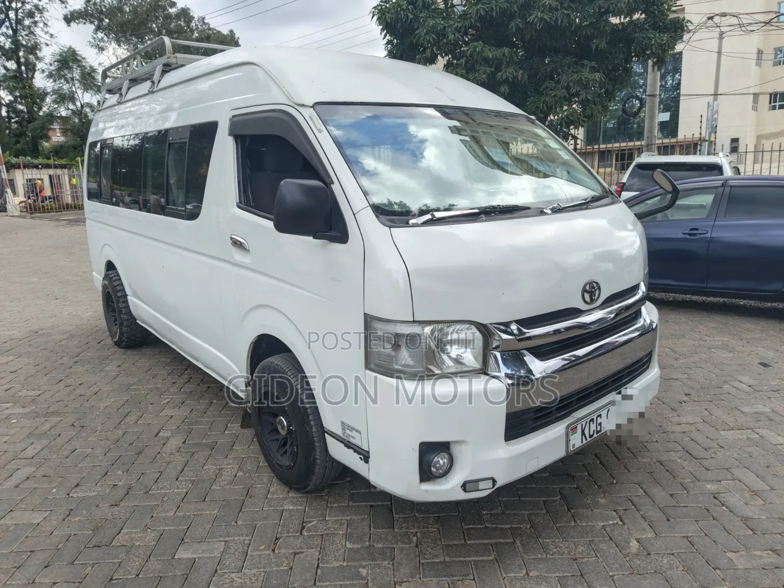 Toyota HiAce 2008 White