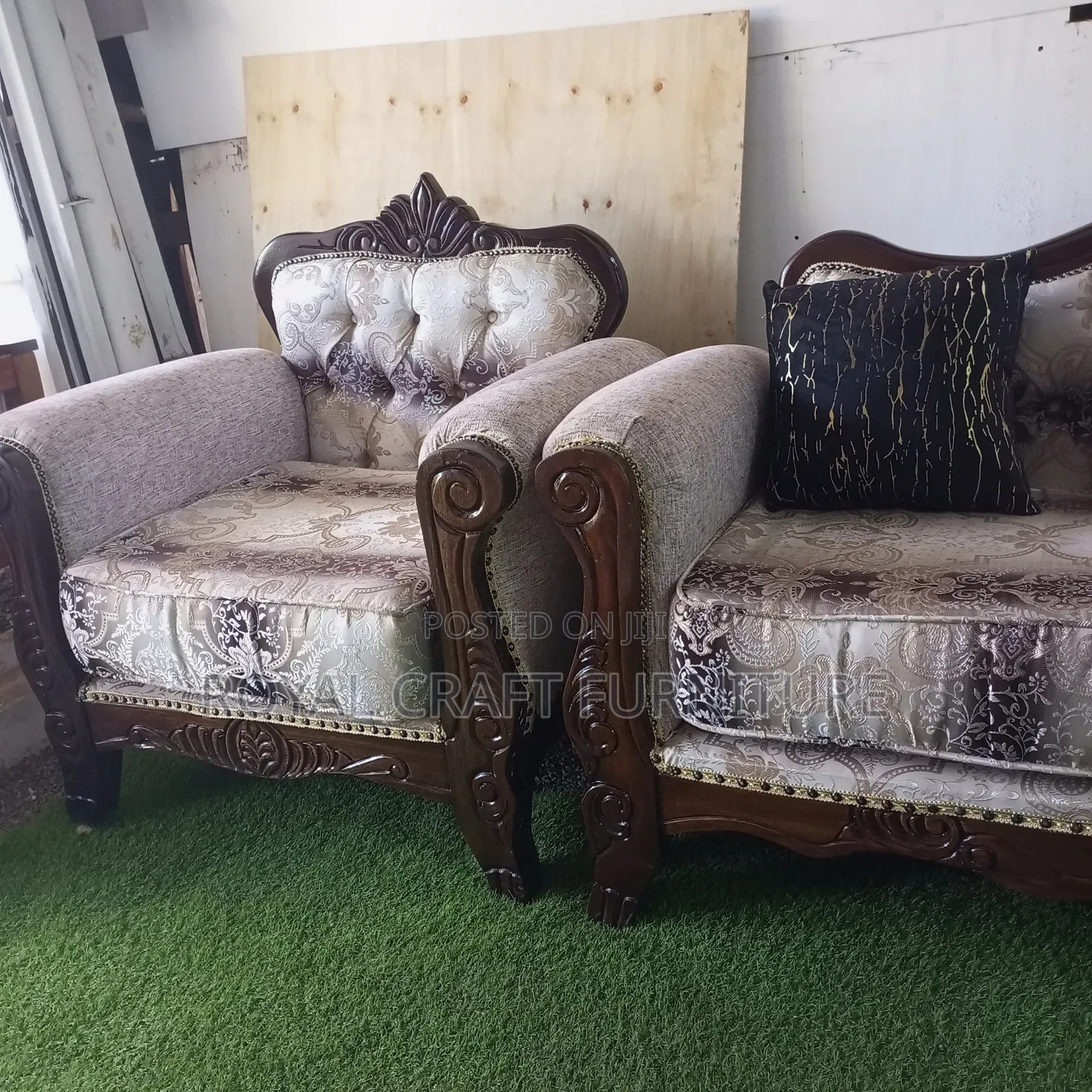 Antique Royal 7-Seater Chesterfield Sofa Set