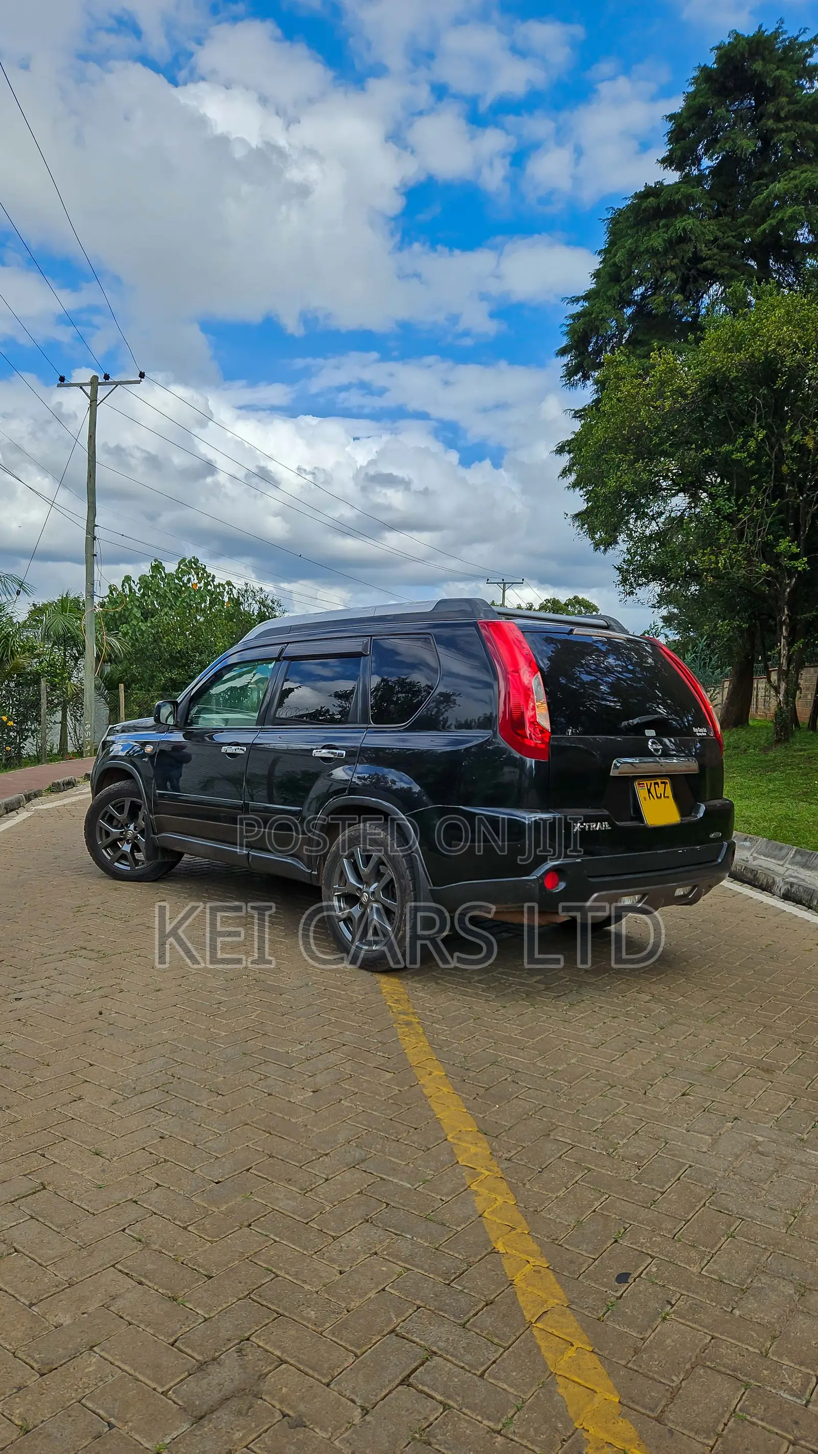 Nissan X-Trail 2.0 Petrol AWD 2013 Black