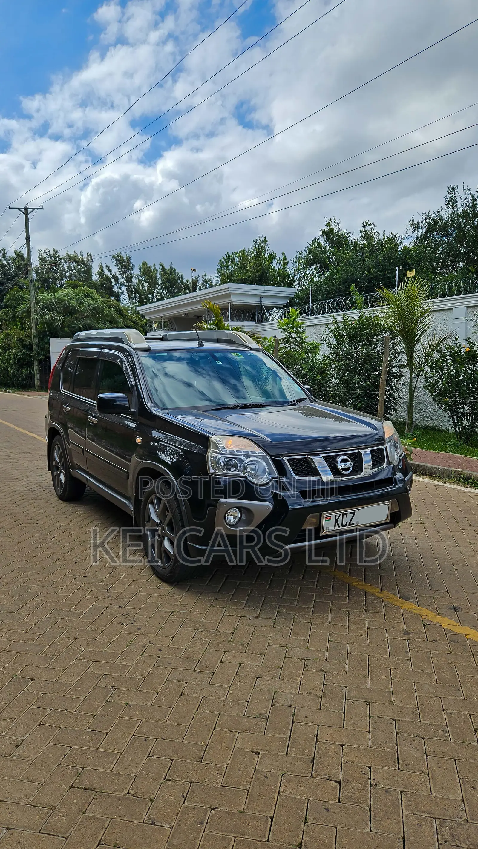 Nissan X-Trail 2.0 Petrol AWD 2013 Black