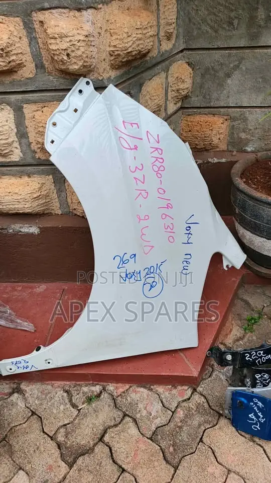 Voxy 2015 Car Wing