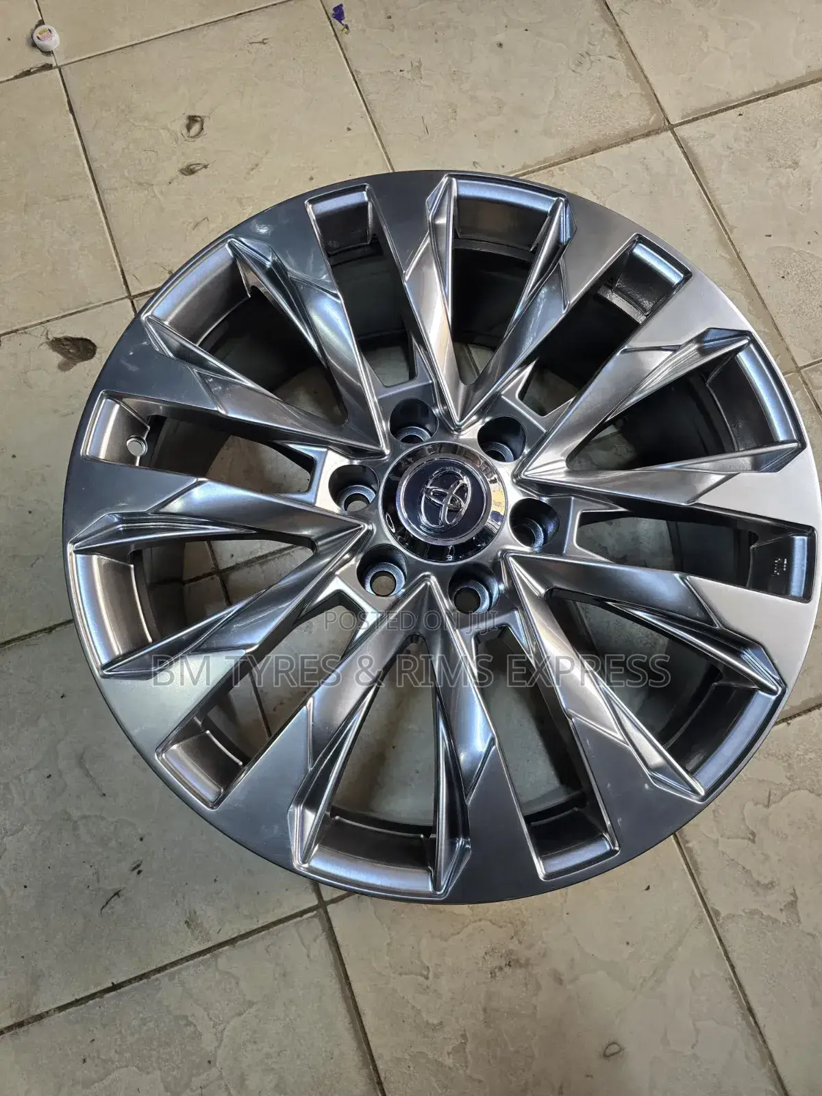 Rims Size (20)Toyota Landcruza(6 Holes)