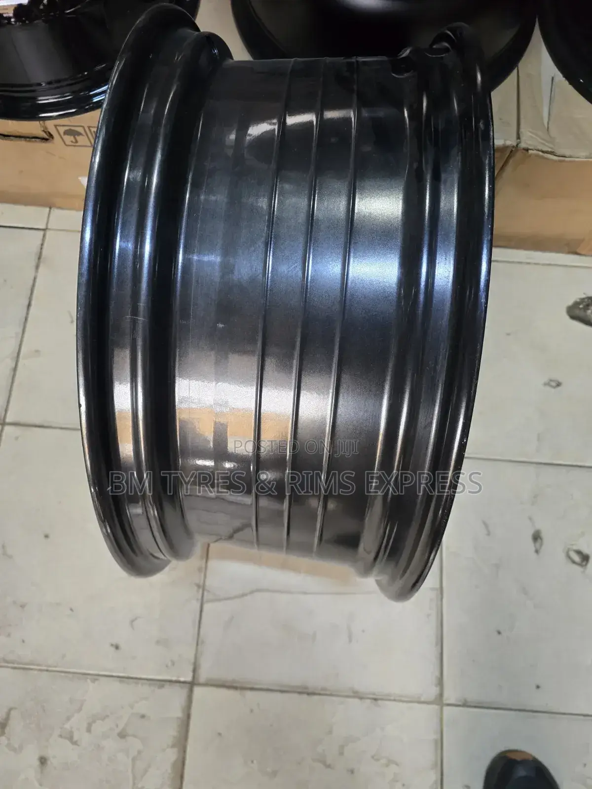 Rims Size (20)Toyota Landcruza(6 Holes)