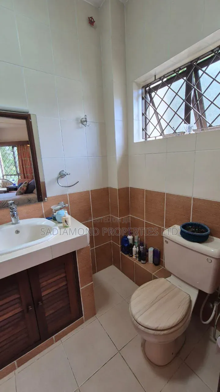 3bdrm Apartment in Lower Kabete for sale
