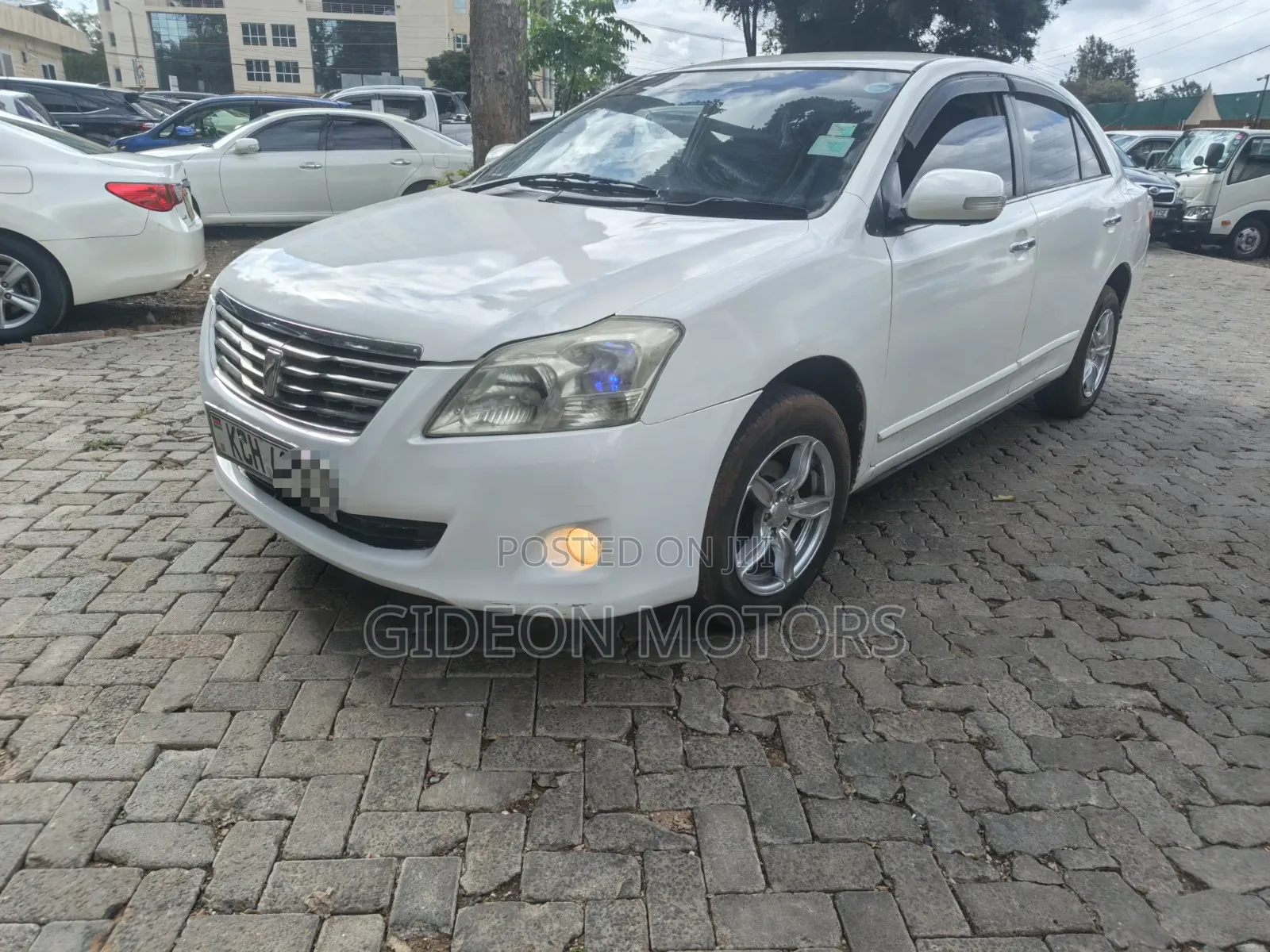 Toyota Premio 2010 White