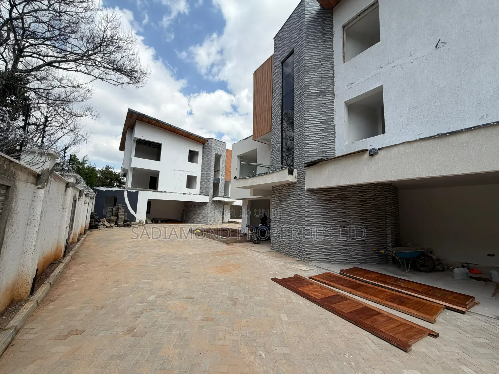 2bdrm Villa in Kitisuru for sale