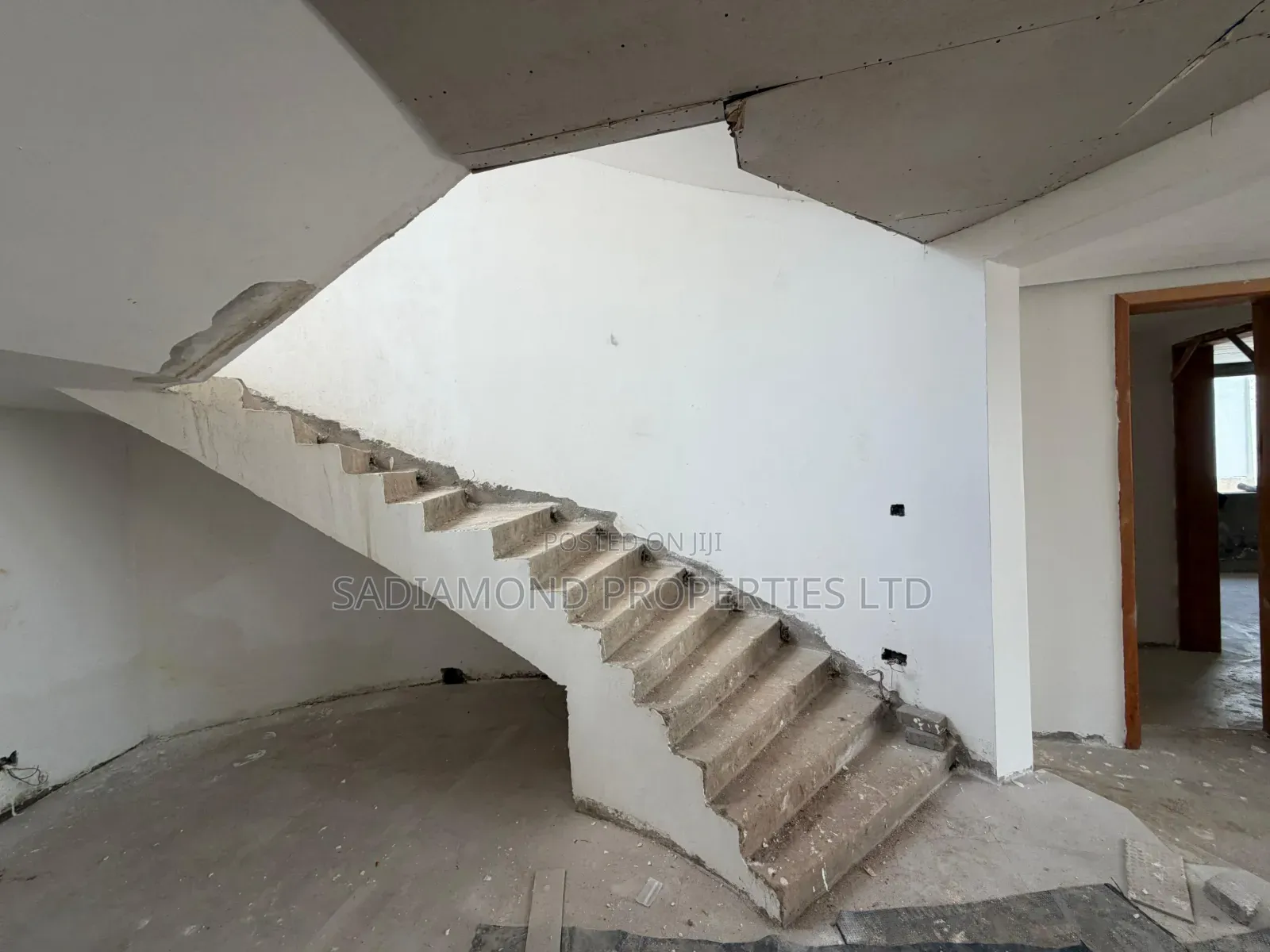 2bdrm Villa in Kitisuru for sale