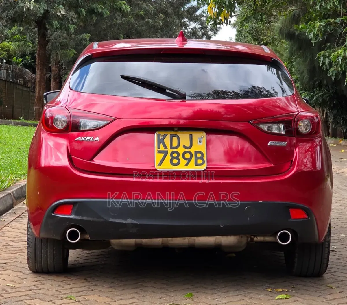Mazda Axela 2015 Red