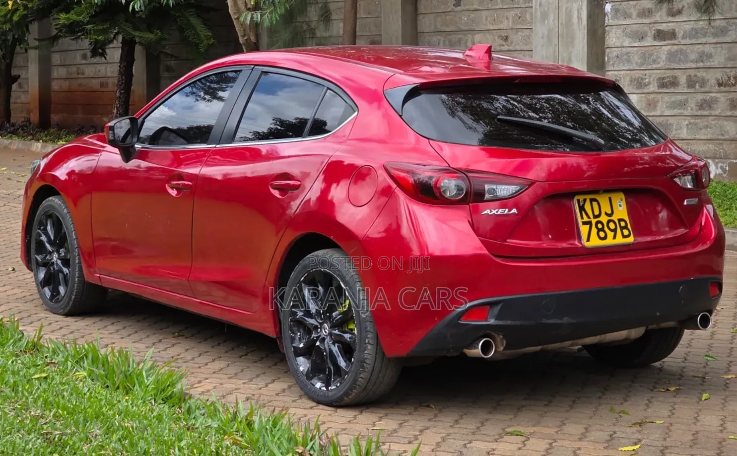 Mazda Axela 2015 Red