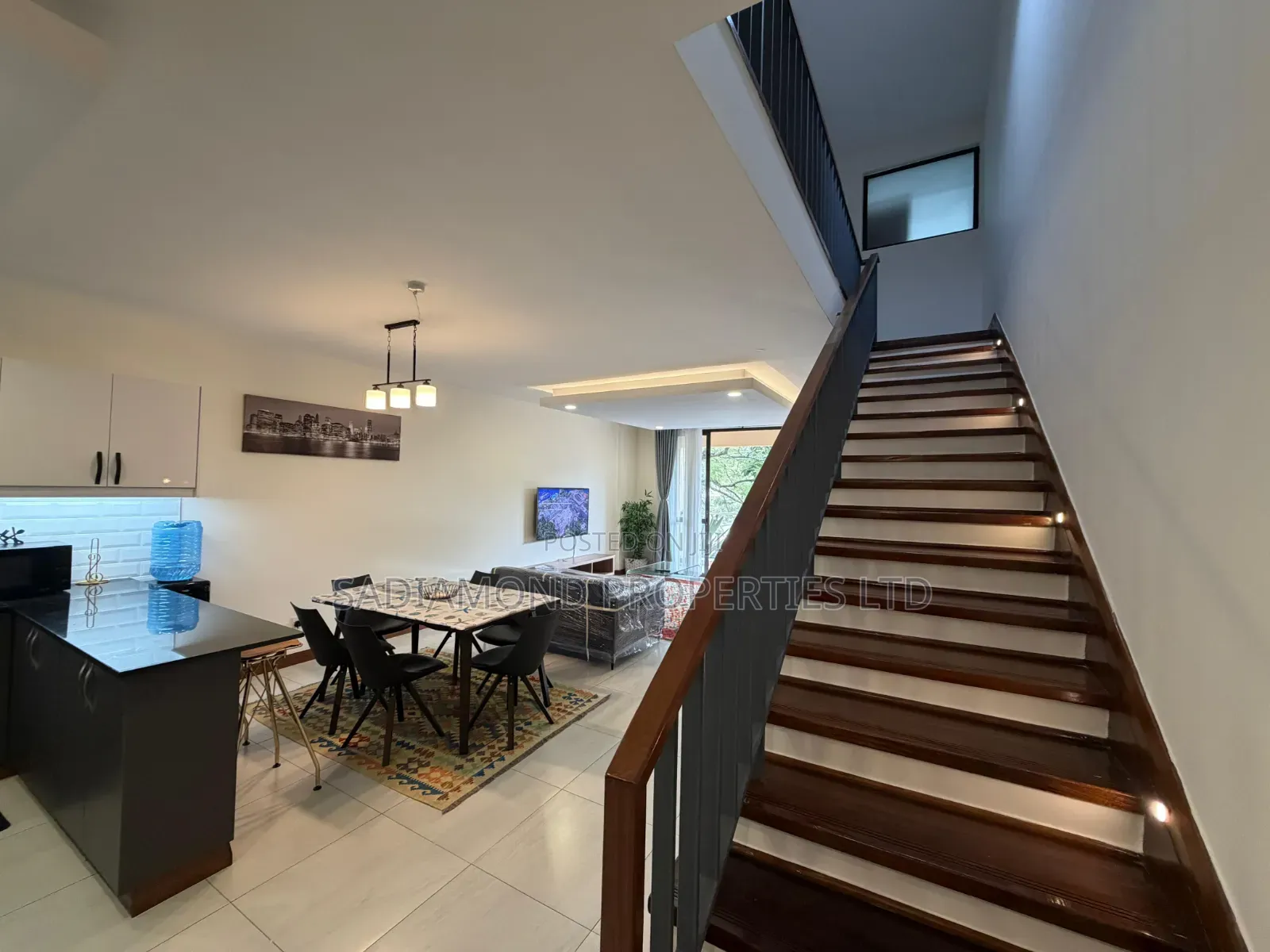 Furnished 2bdrm Duplex in Riverside Drive for rent