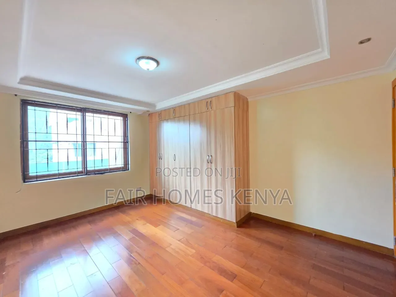 5bdrm Townhouse / Terrace in Convent Drive, Muthangari for rent