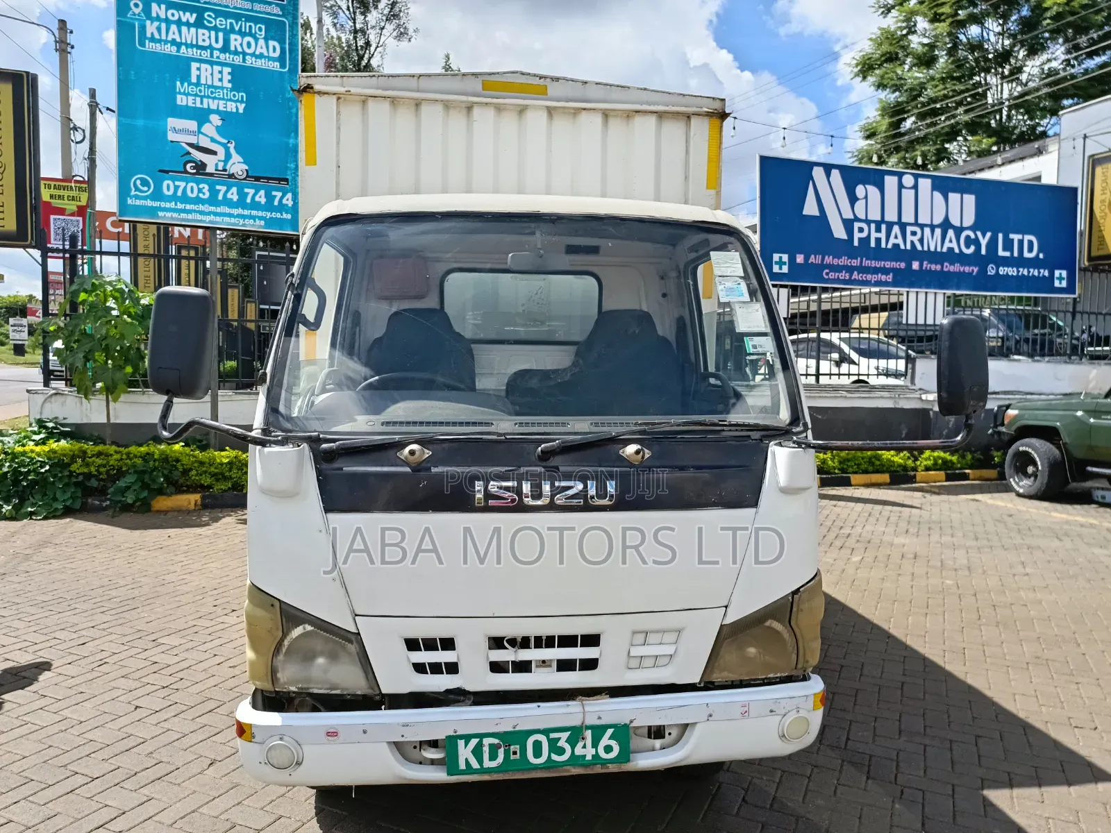 Isuzu NKR 2008 White