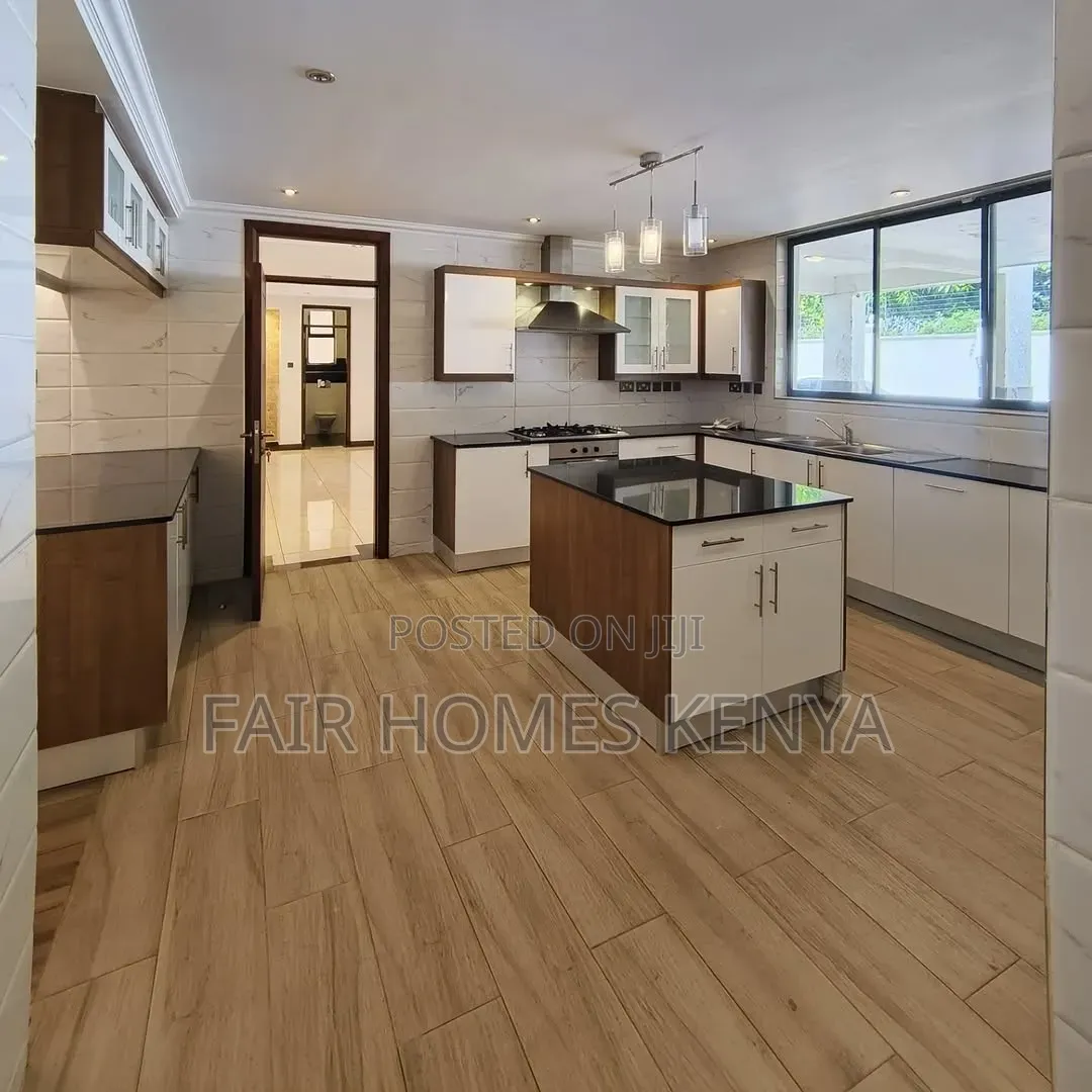 5bdrm Townhouse / Terrace in Lavington Green, Muthangari for rent