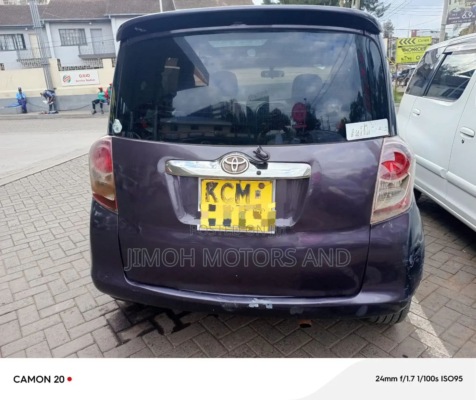 Toyota Ractis 2010 Purple