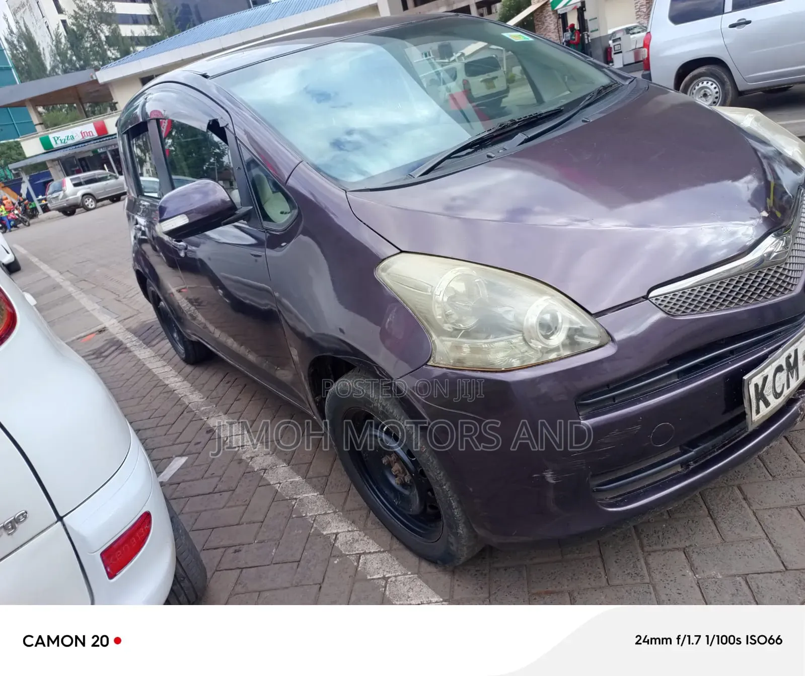 Toyota Ractis 2010 Purple