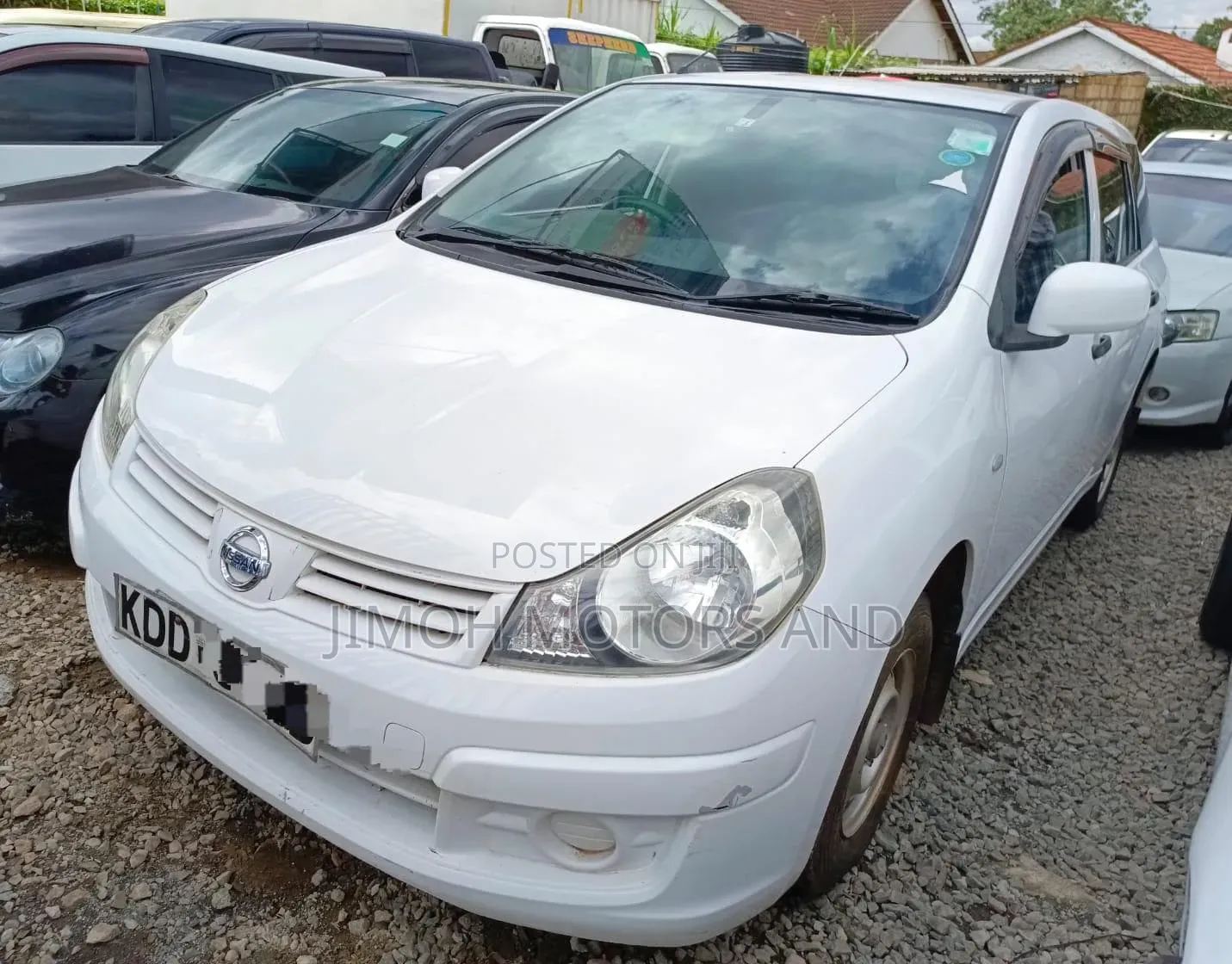 Nissan Advan 2015 White