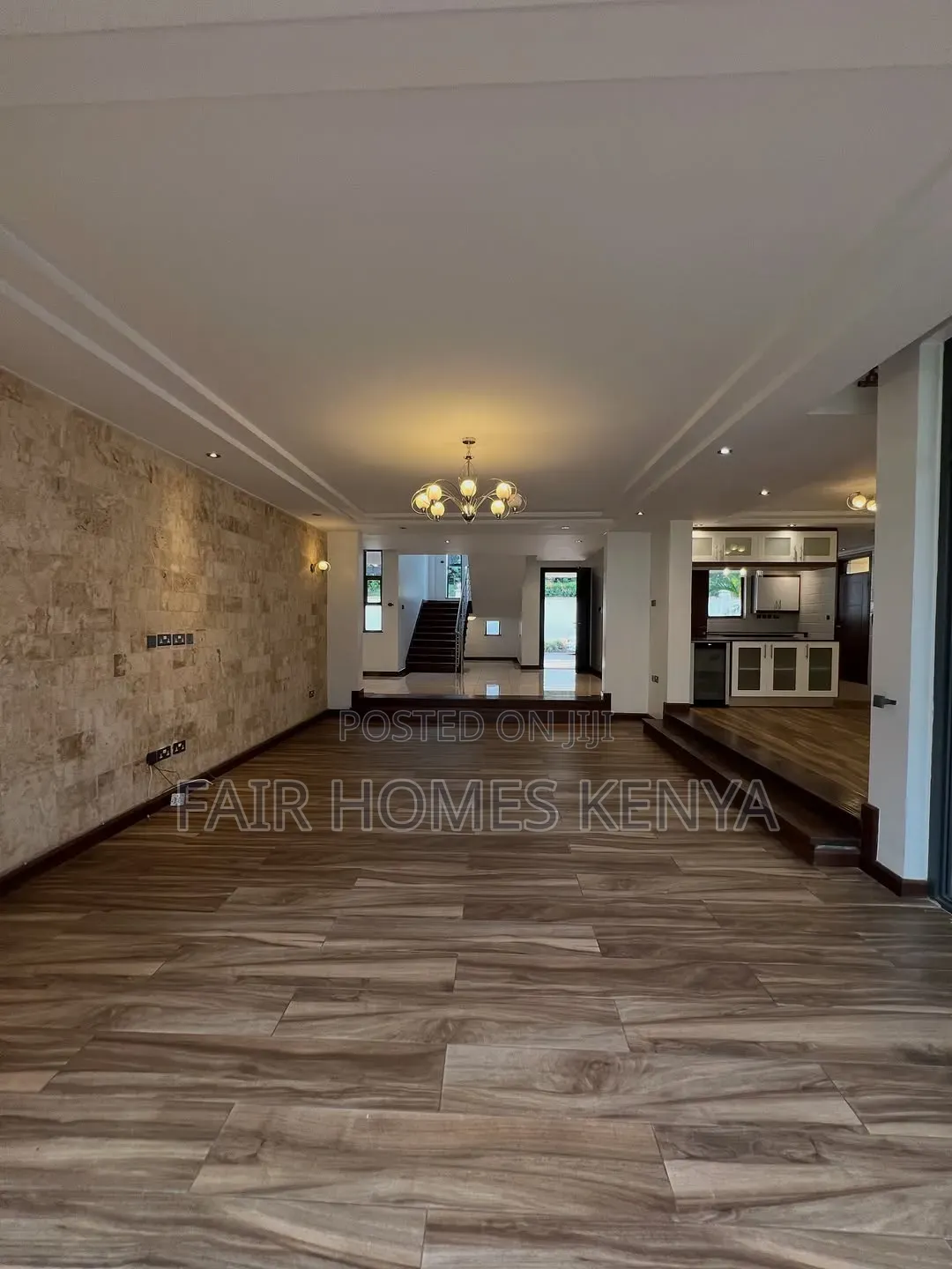 5bdrm Townhouse / Terrace in Lavington Green, Muthangari for rent