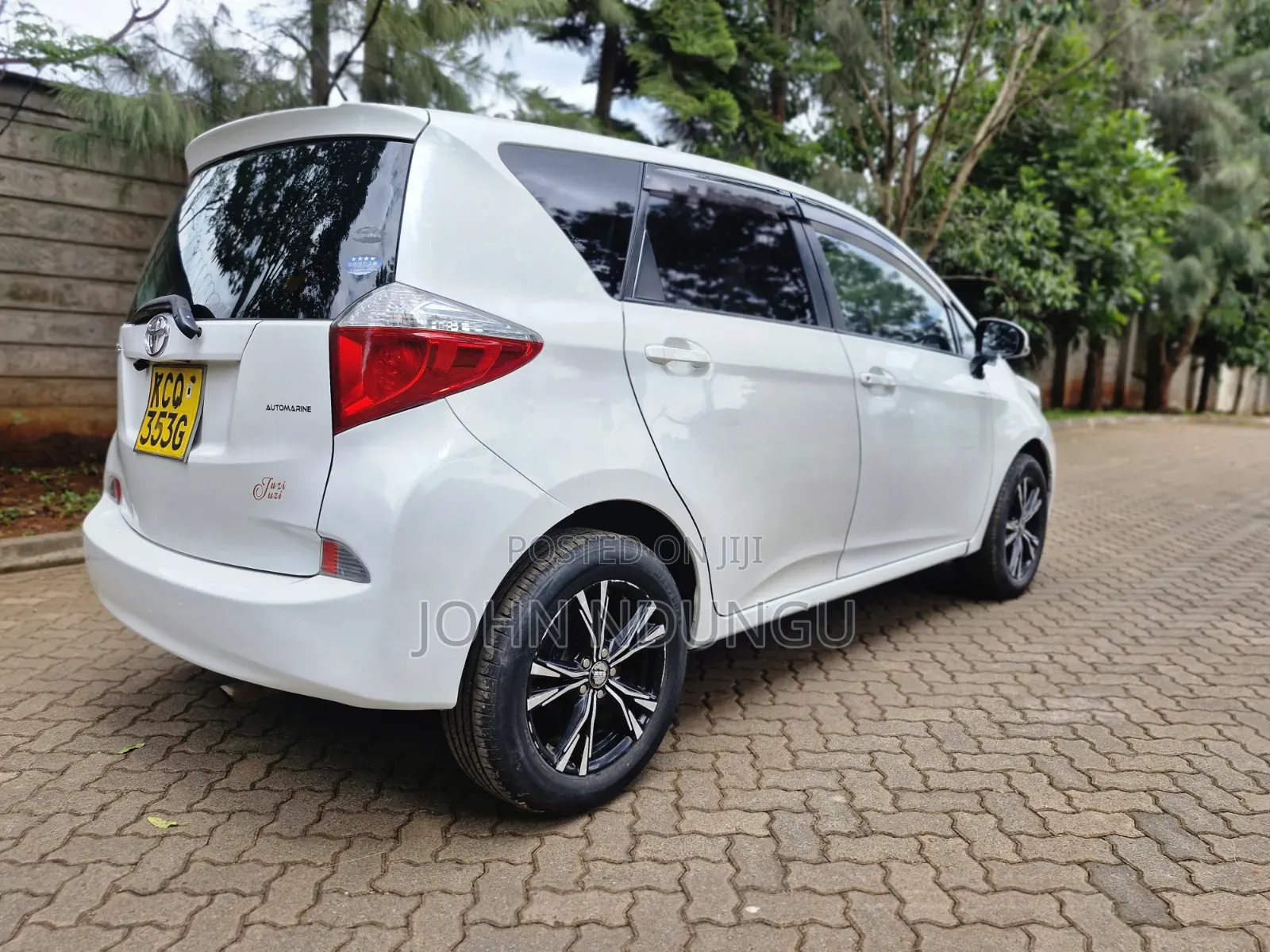 Toyota Ractis 2011 White