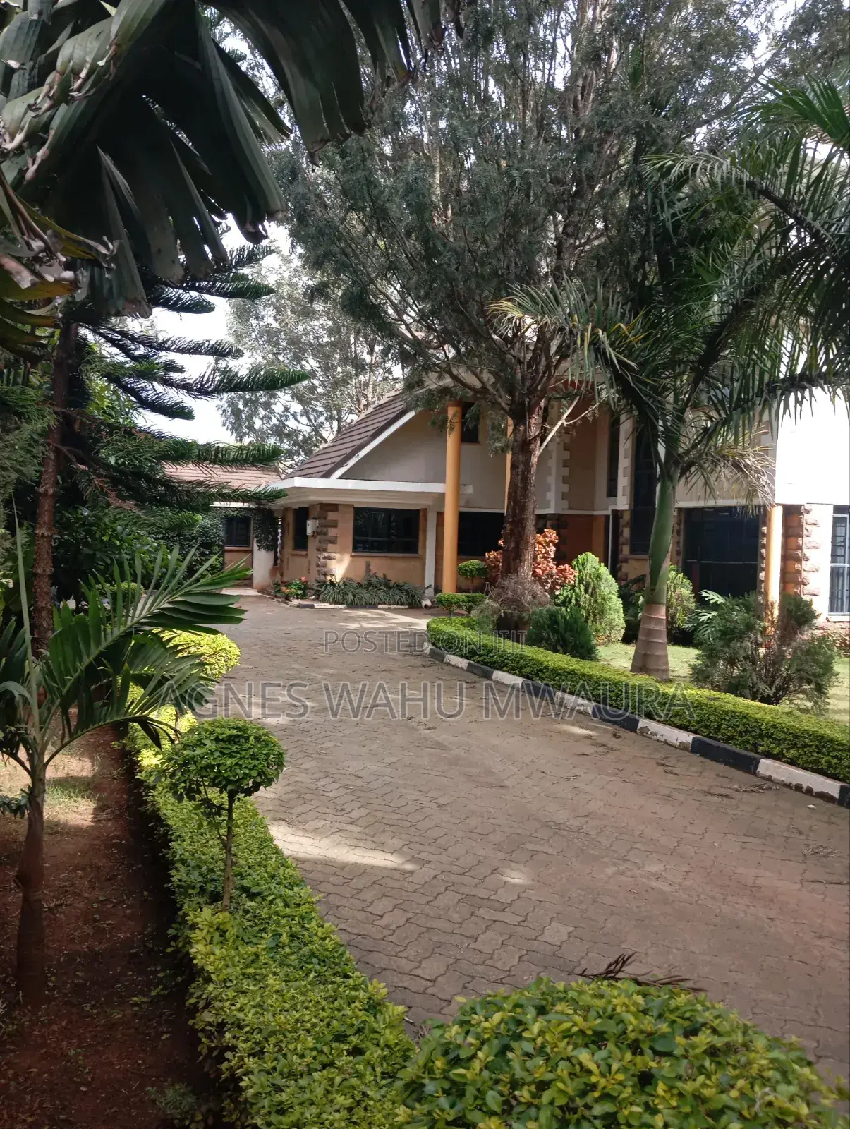 5bdrm Maisonette in Kerarapon Drive for sale