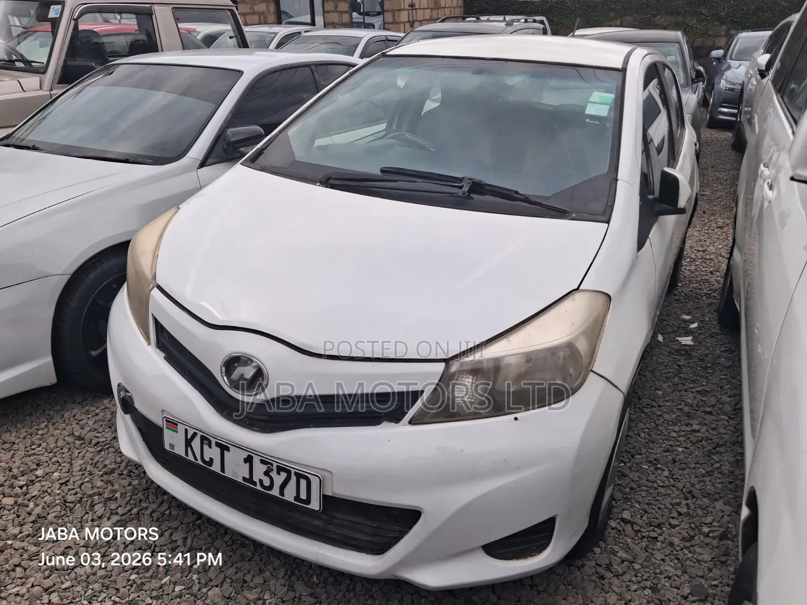 Toyota Vitz 2010 White