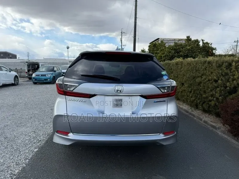 Honda Fit Shuttle 1.5 Hybrid 2WD 2020 Silver