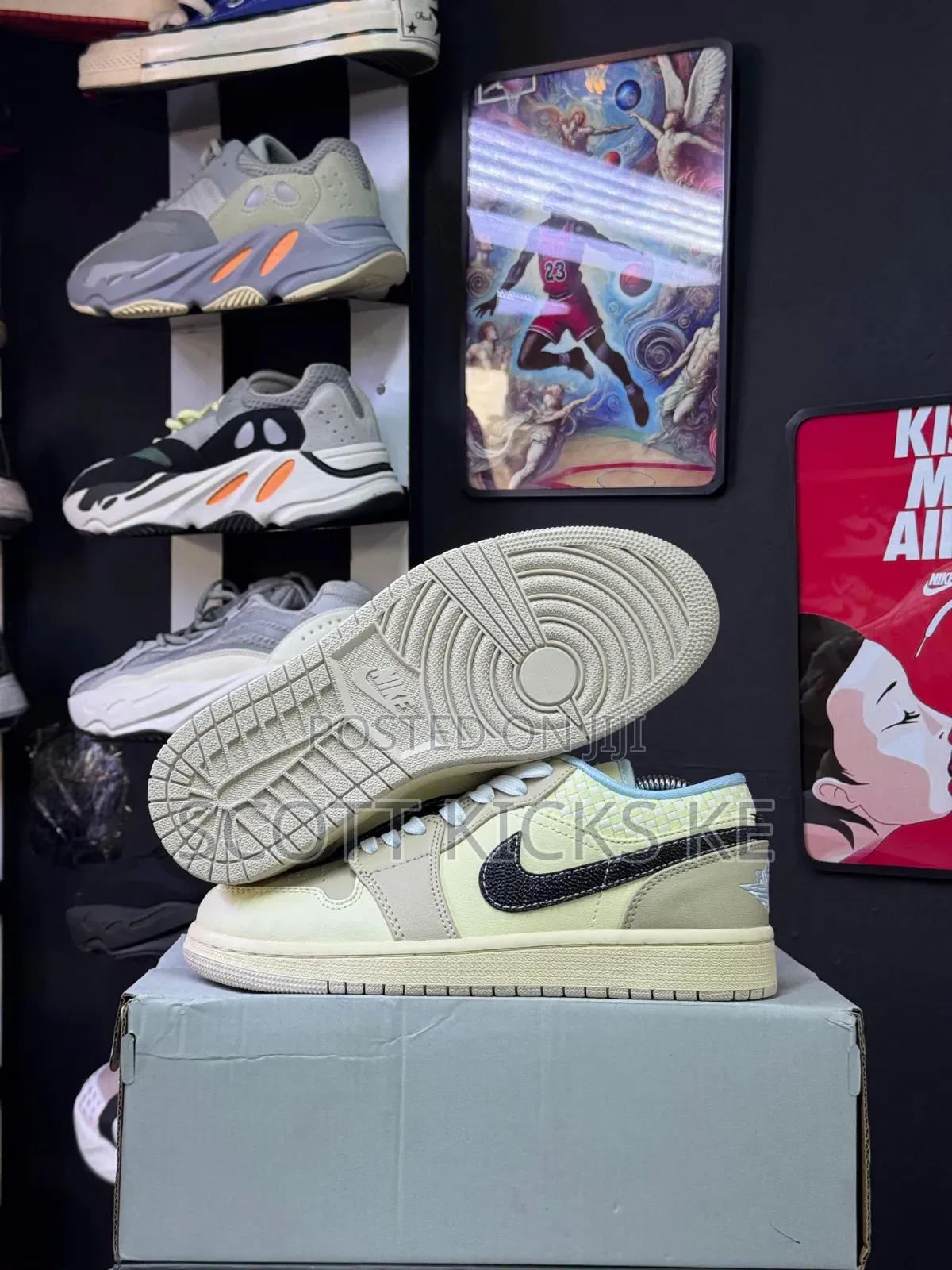 Nike Air Jordan 1 Low Se in 'Sanddrift'