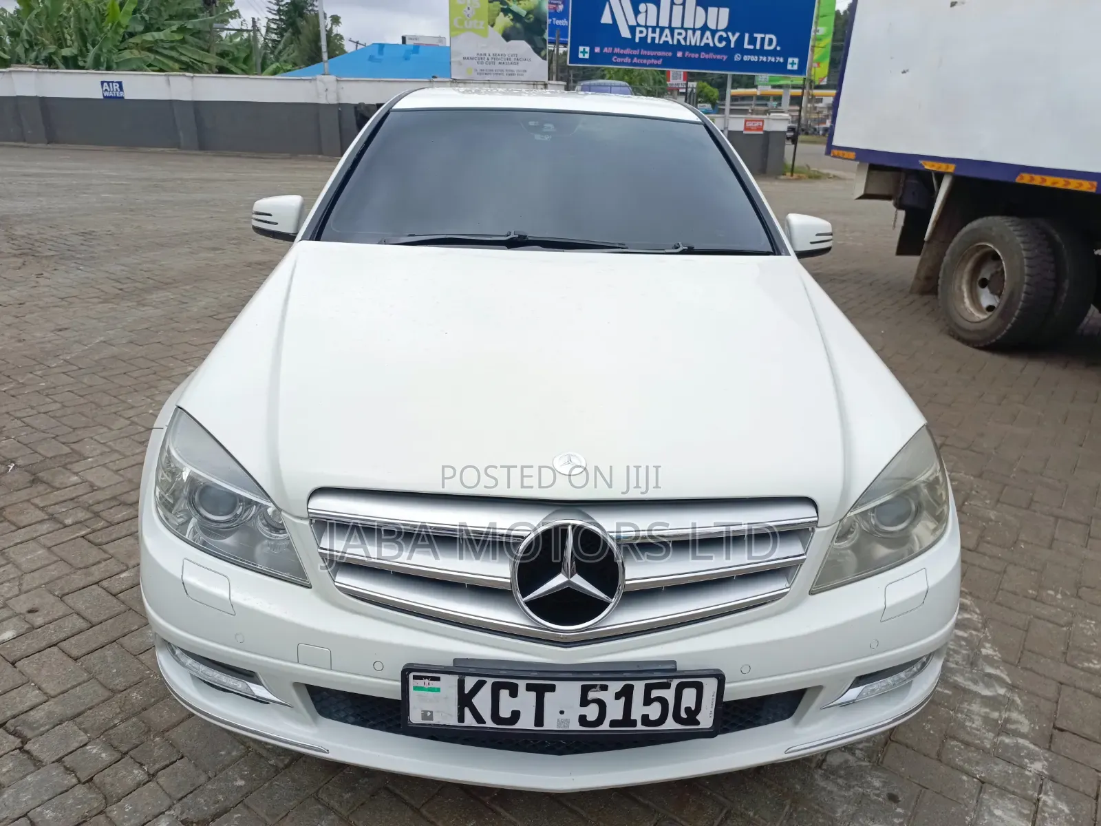 Mercedes-Benz C200 2011 White