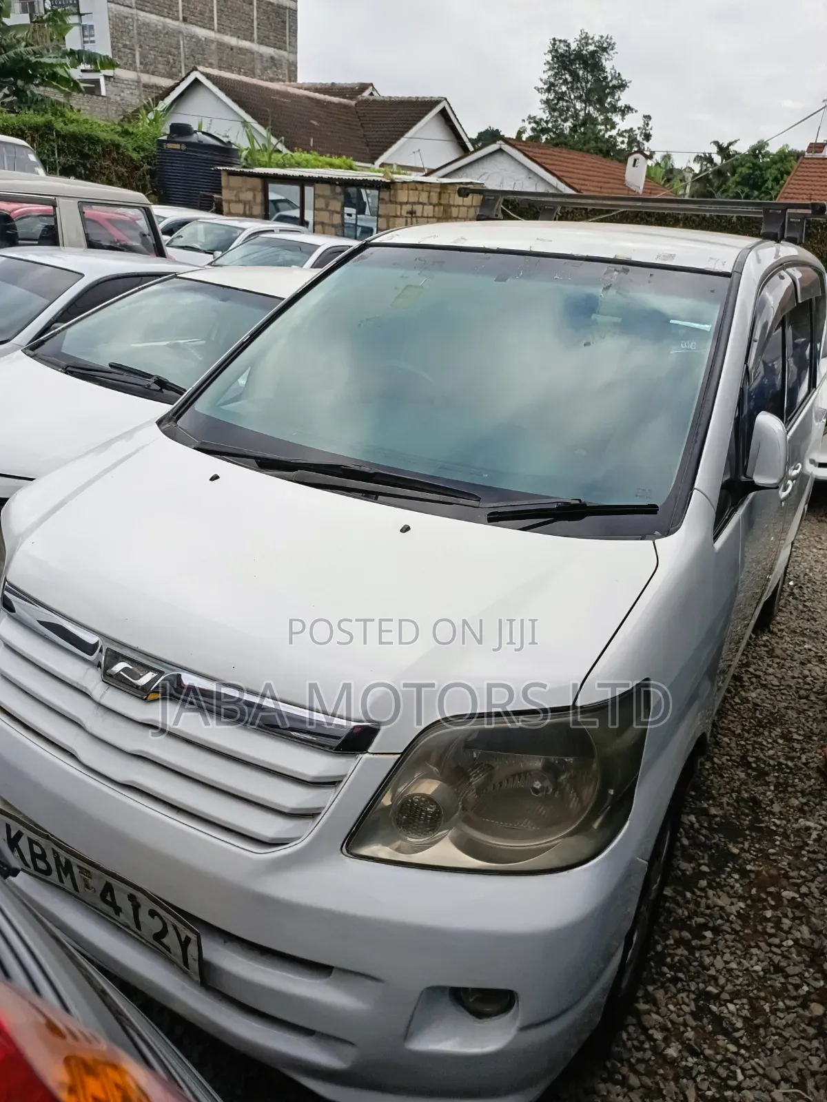 Toyota Noah 2003 White