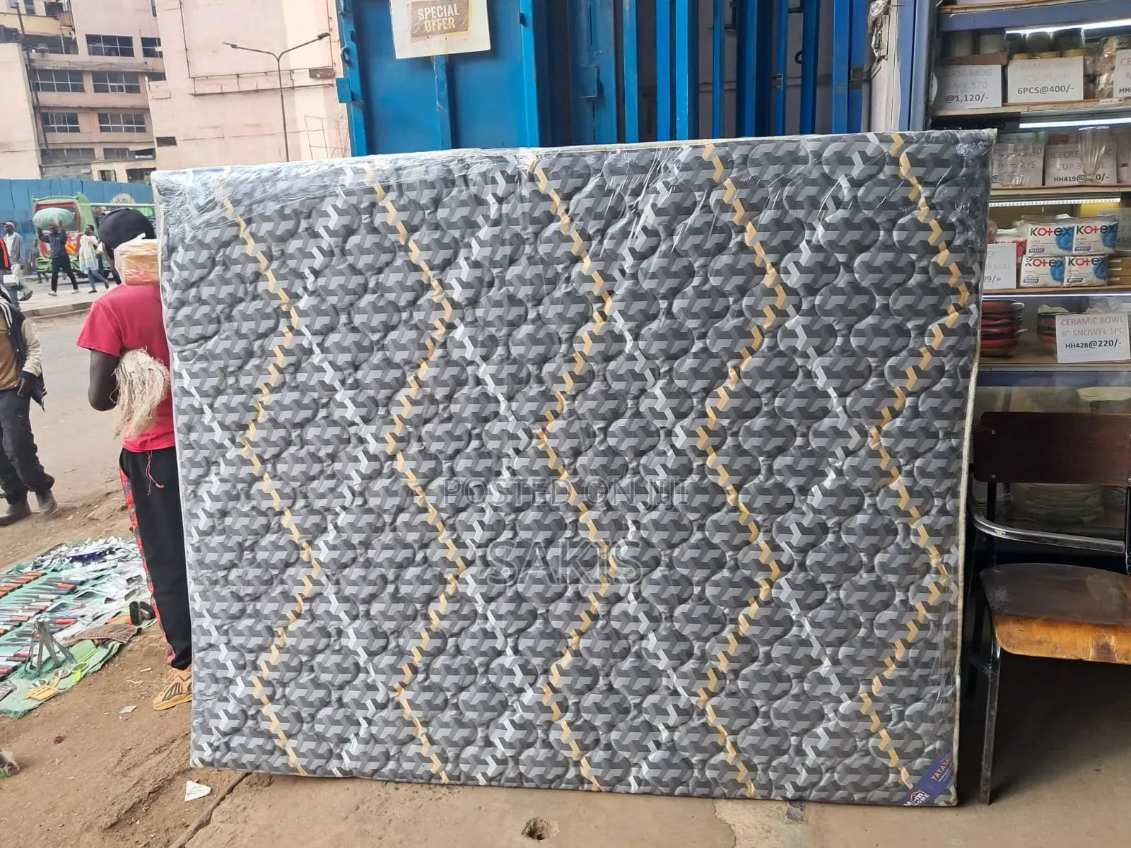 Brand New 5 by 6 〔Softest〕Fiber Mattress Toppers. Free Delivery