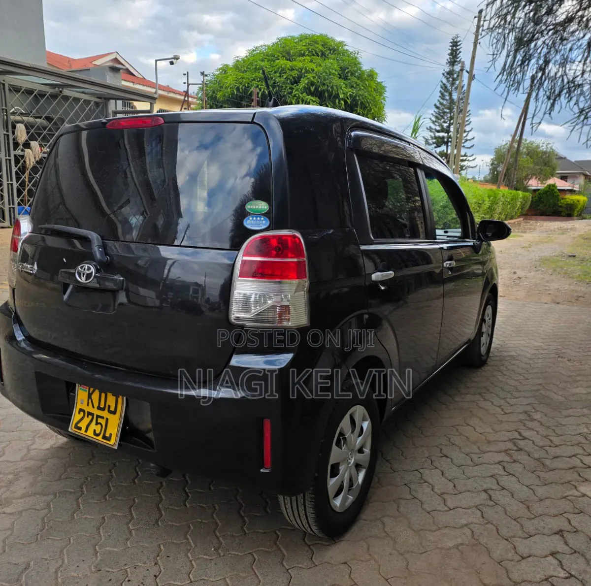 Toyota Spade 2016 White