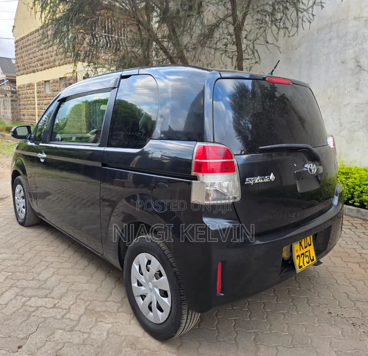 Toyota Spade 2016 White