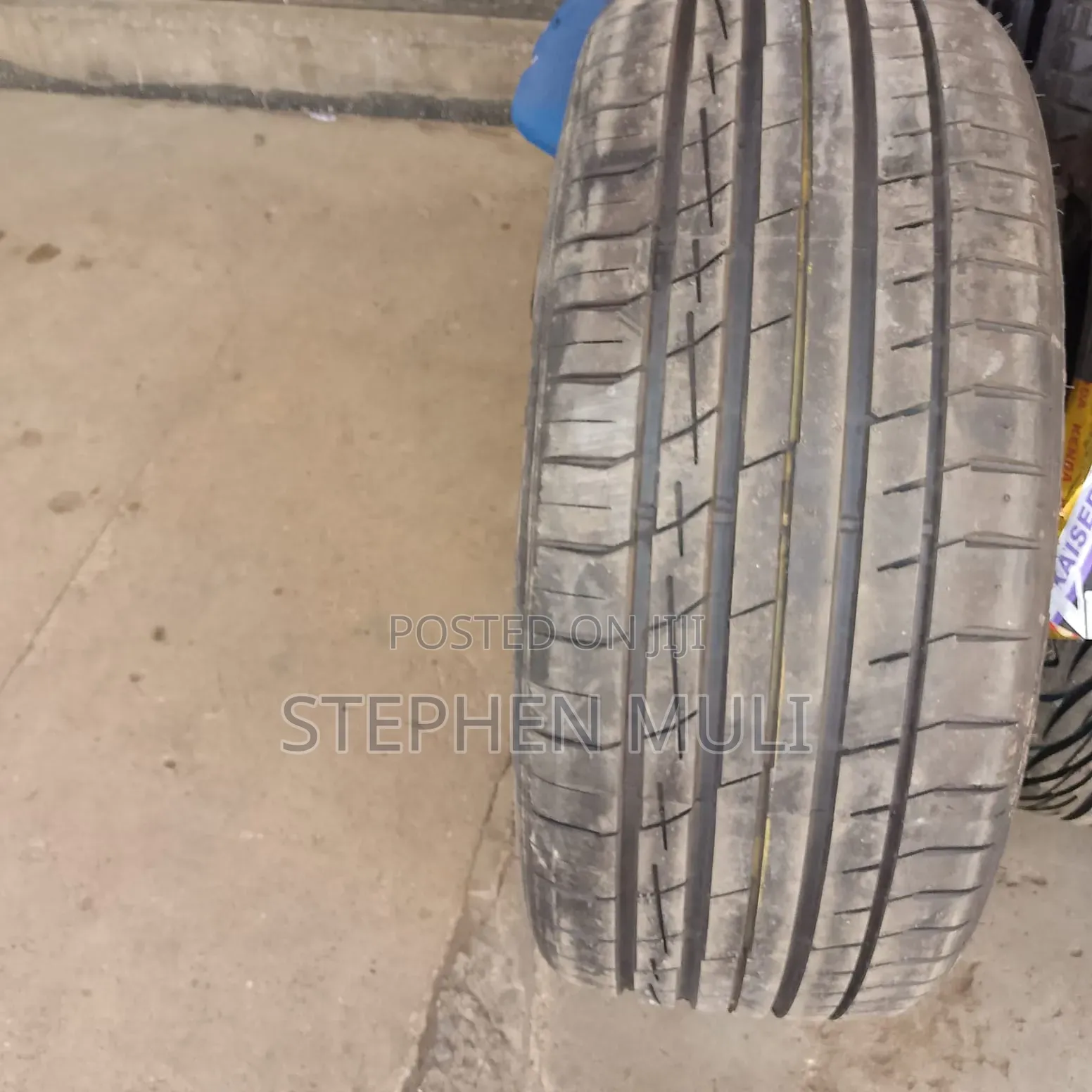 Range Rover Stock Tyres