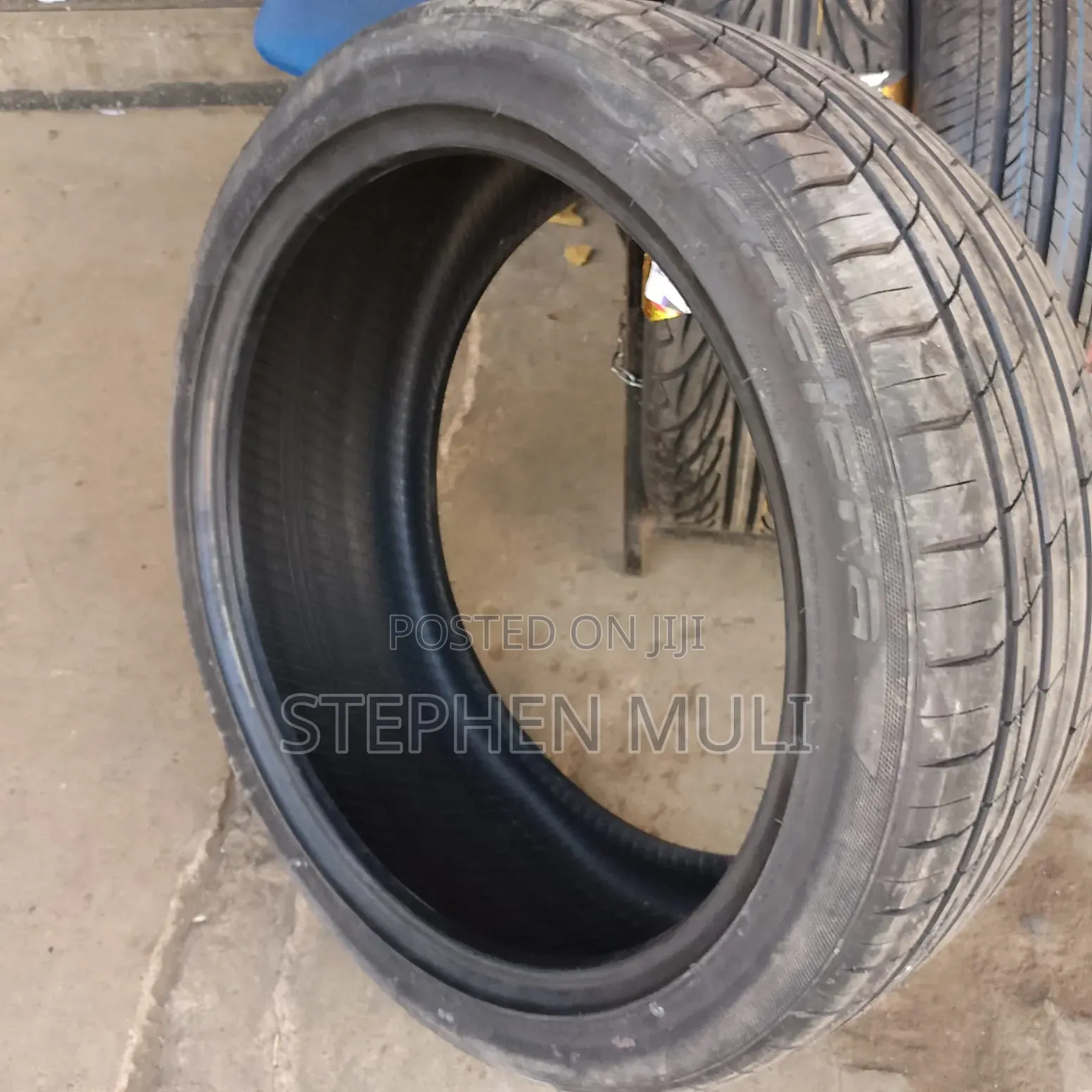 Range Rover Stock Tyres