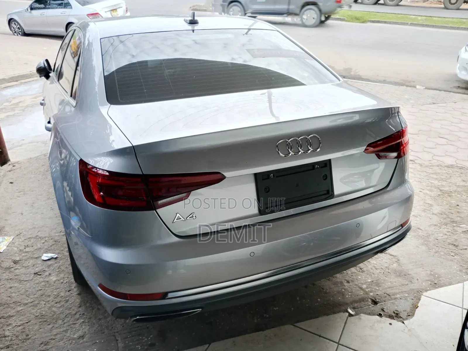 Audi A4 2022 Silver