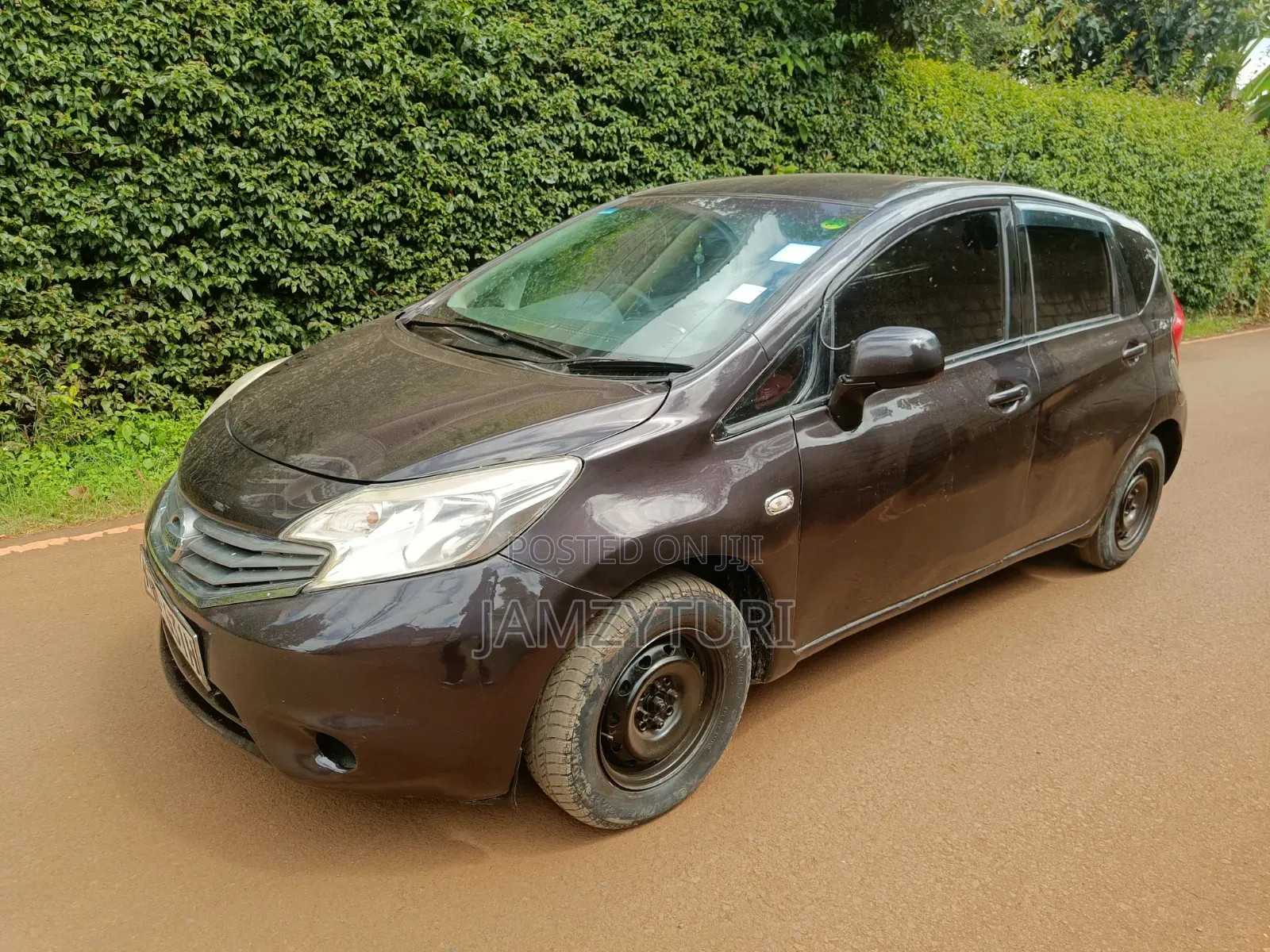 Nissan Note 2015 Maroon