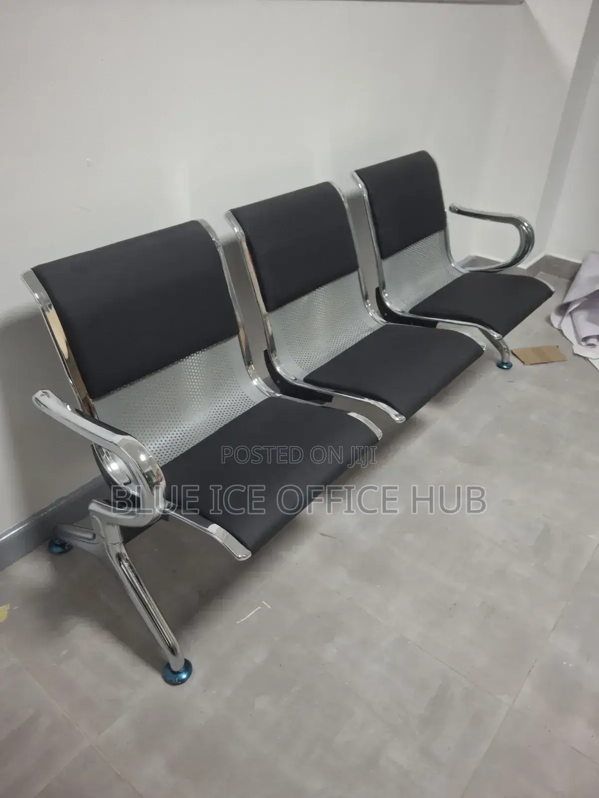 Office Padded Waiting Chair Black 3 Seat