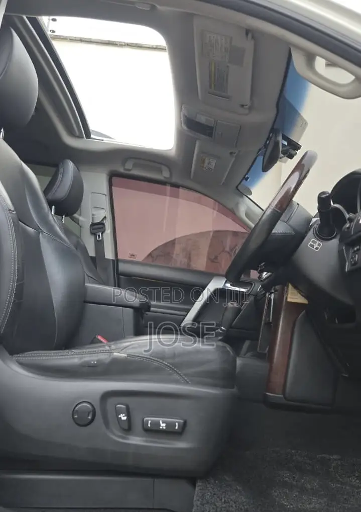 Toyota Land Cruiser Prado 2015 White