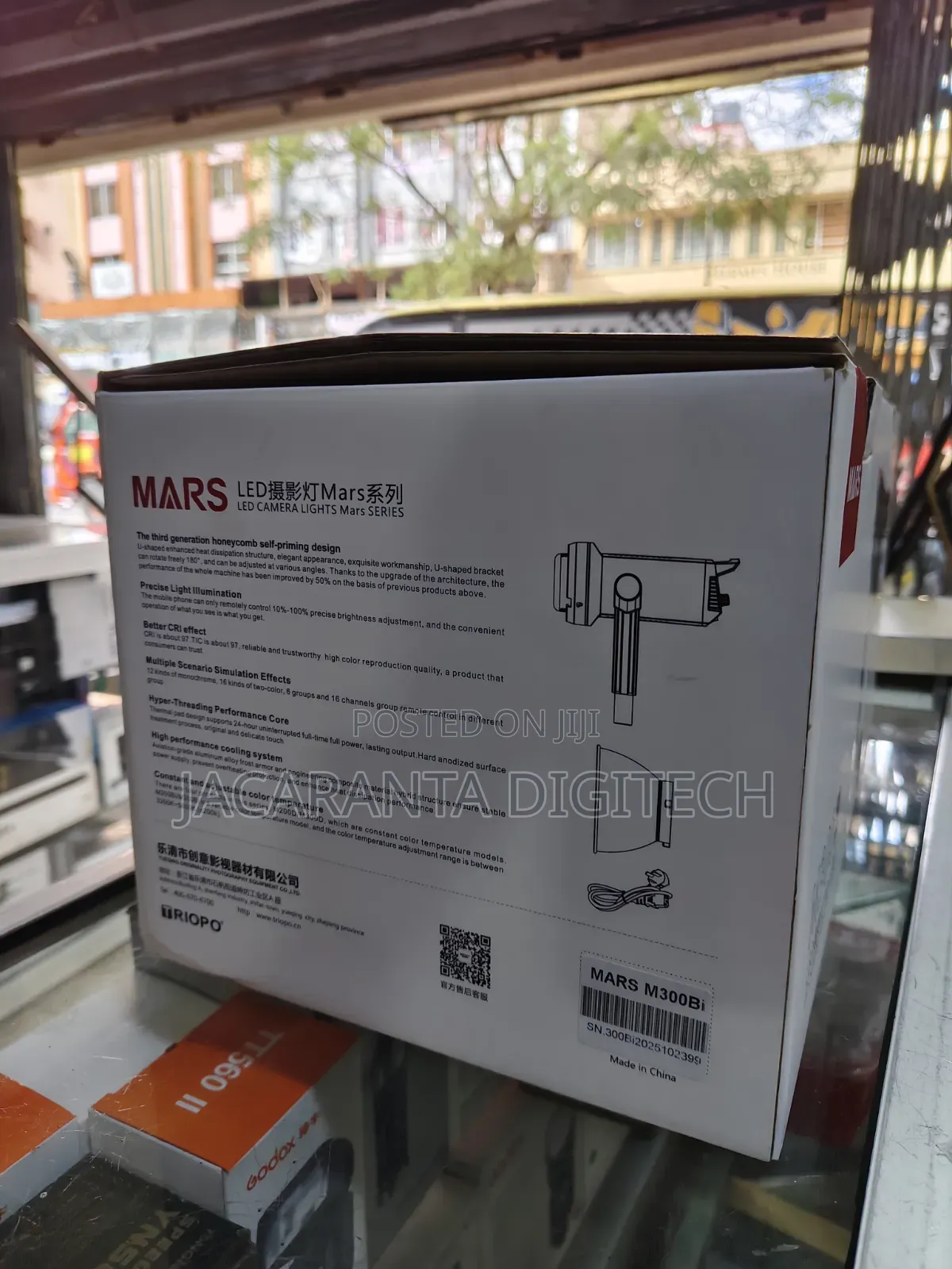 Triopo Mars M300bi 300w Bi-Color Led Video Light