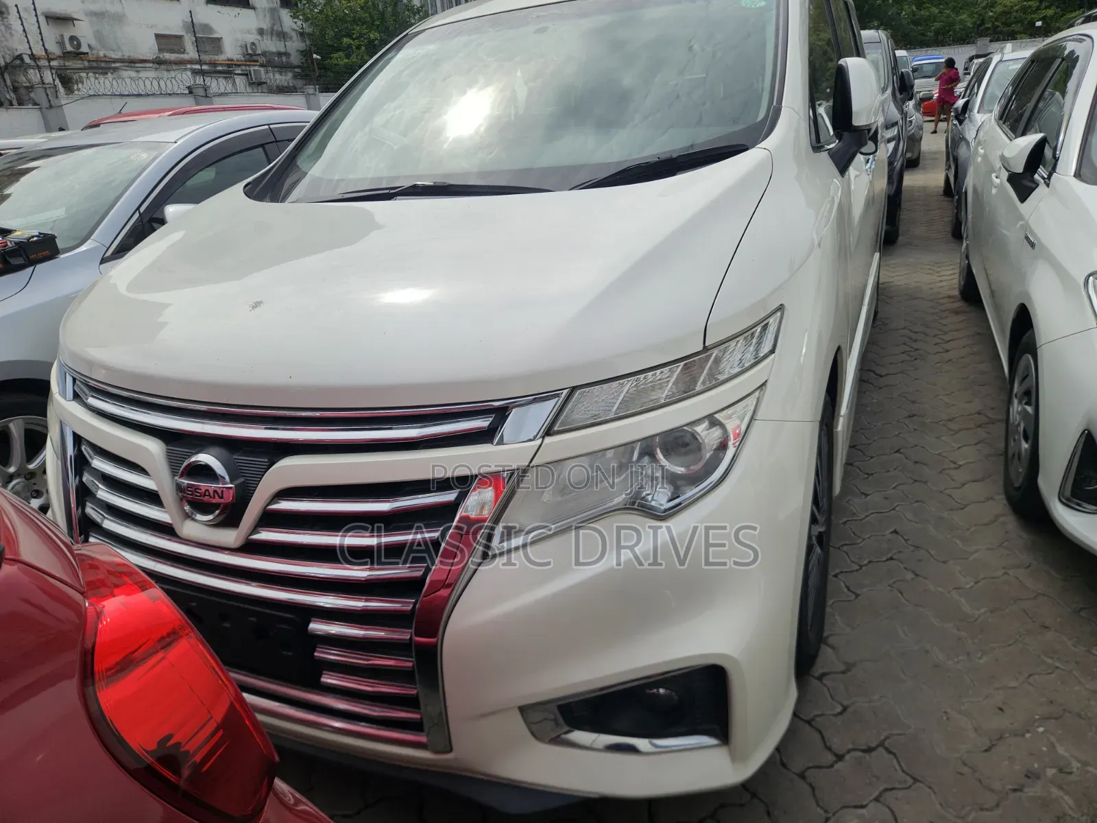 Nissan Grand 2018 White