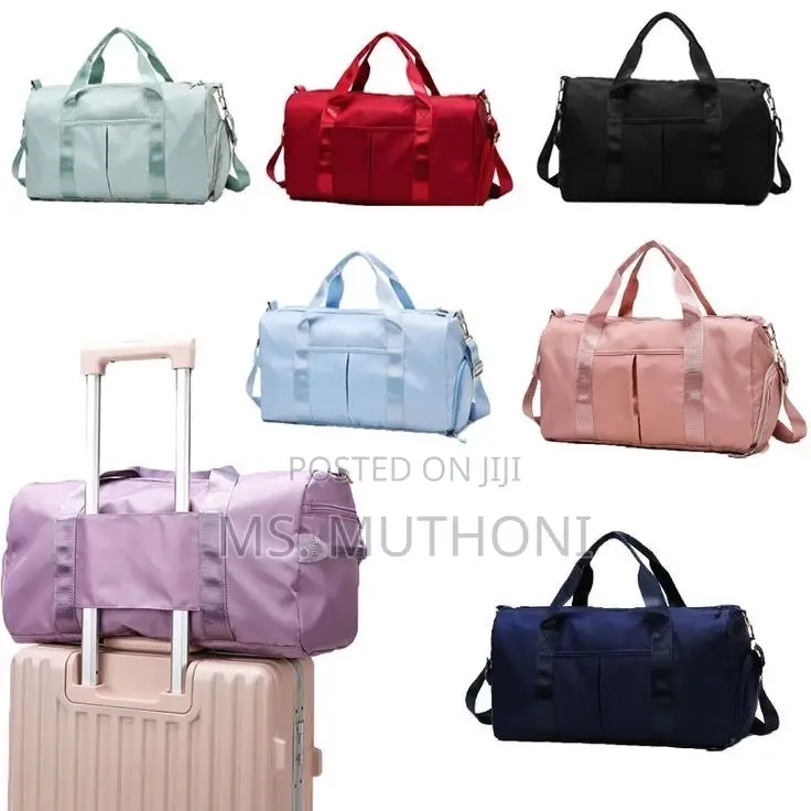 Gym Duffle Bag Ft Shoe Compartment and a Specialized Pocket for Wet