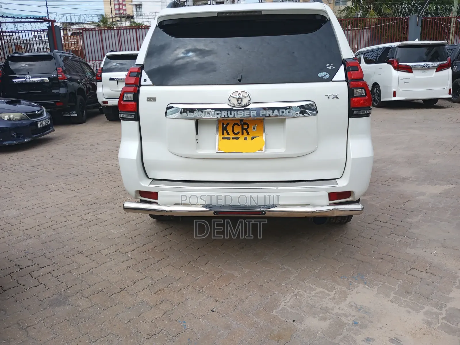 Toyota Land Cruiser Prado 2.7 i 2010 White