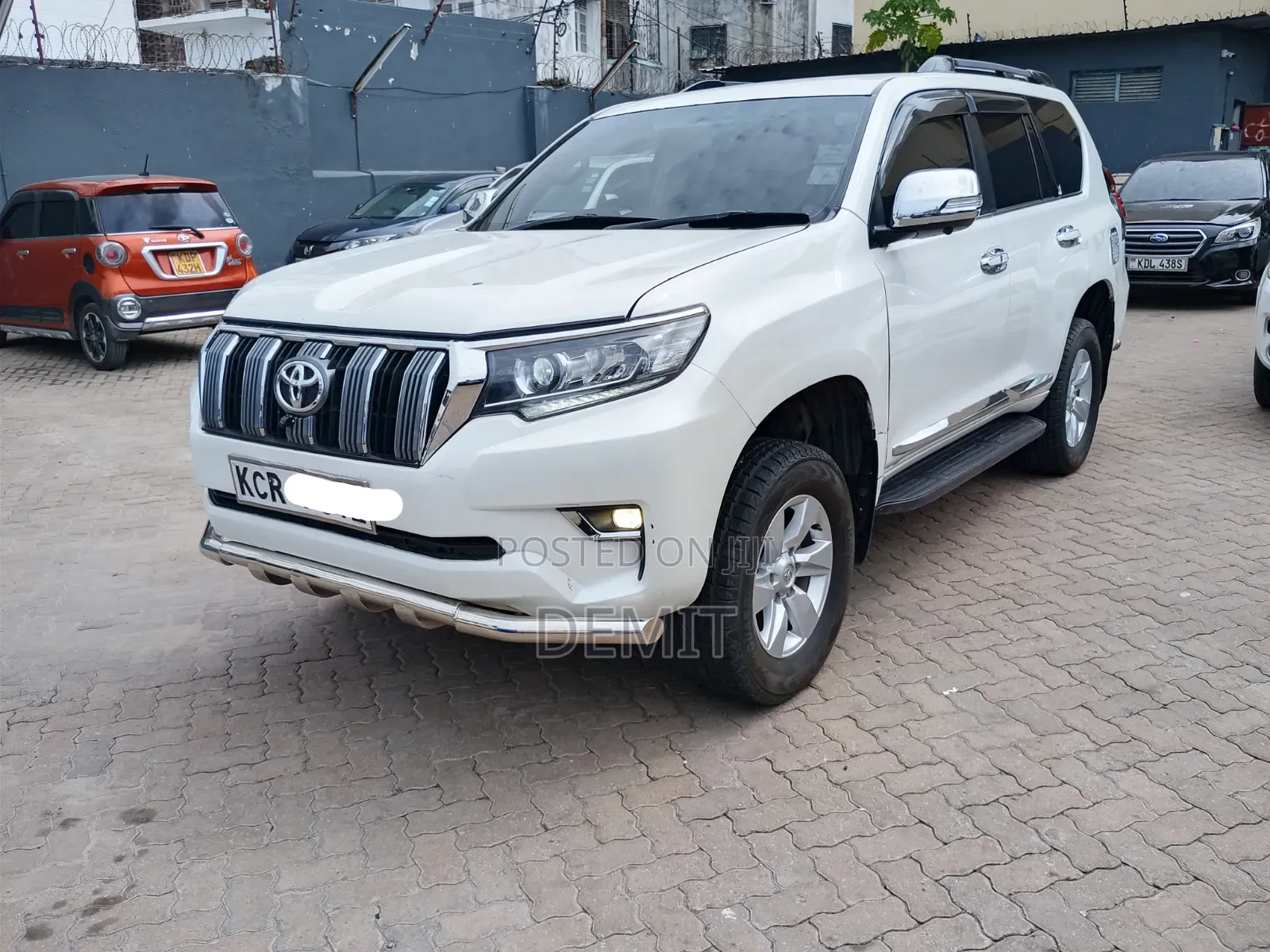 Toyota Land Cruiser Prado 2.7 i 2010 White