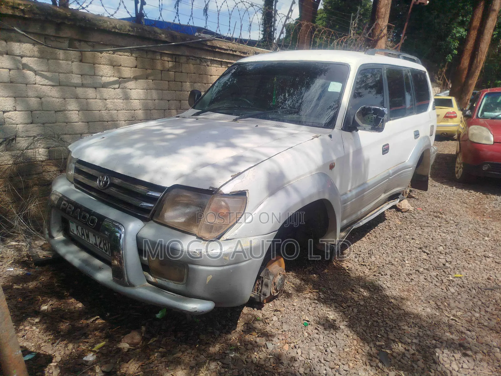 Toyota Land Cruiser 2000 Beige