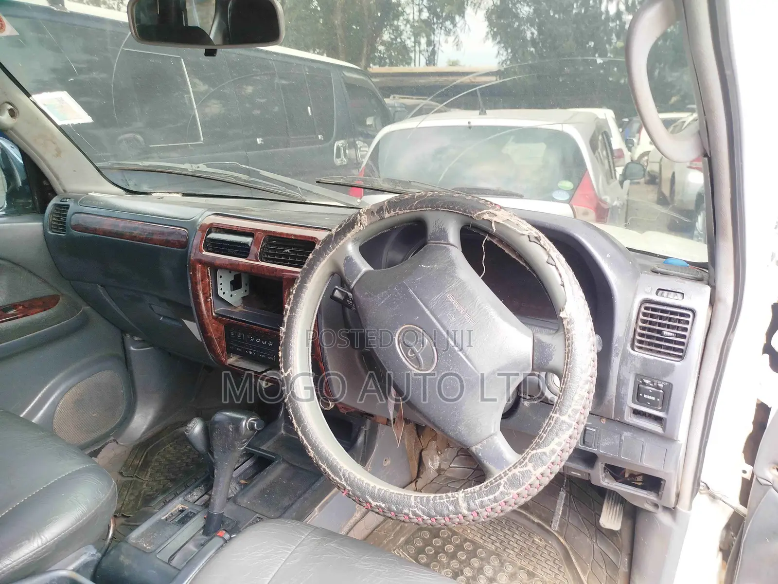 Toyota Land Cruiser 2000 Beige