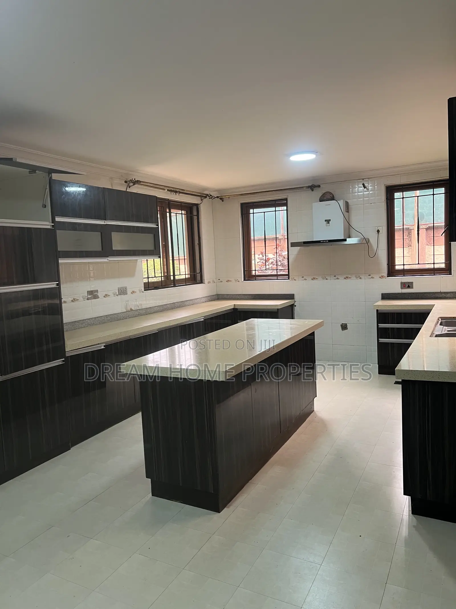 5bdrm Townhouse / Terrace in Lavington for rent
